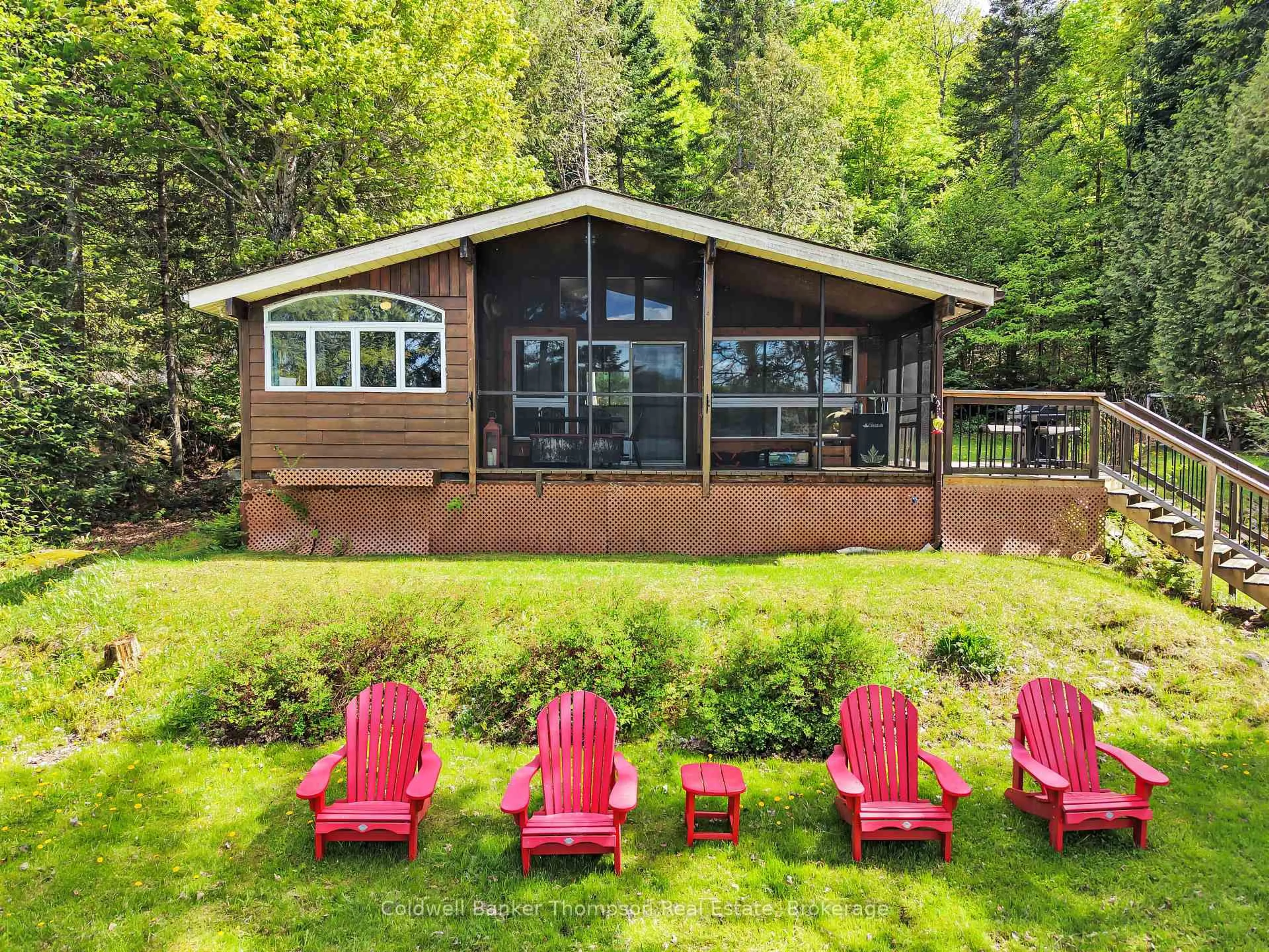 Patio, water/lake/river/ocean view for 1108 Stanley Rd, Bracebridge Ontario P0B 1L0
