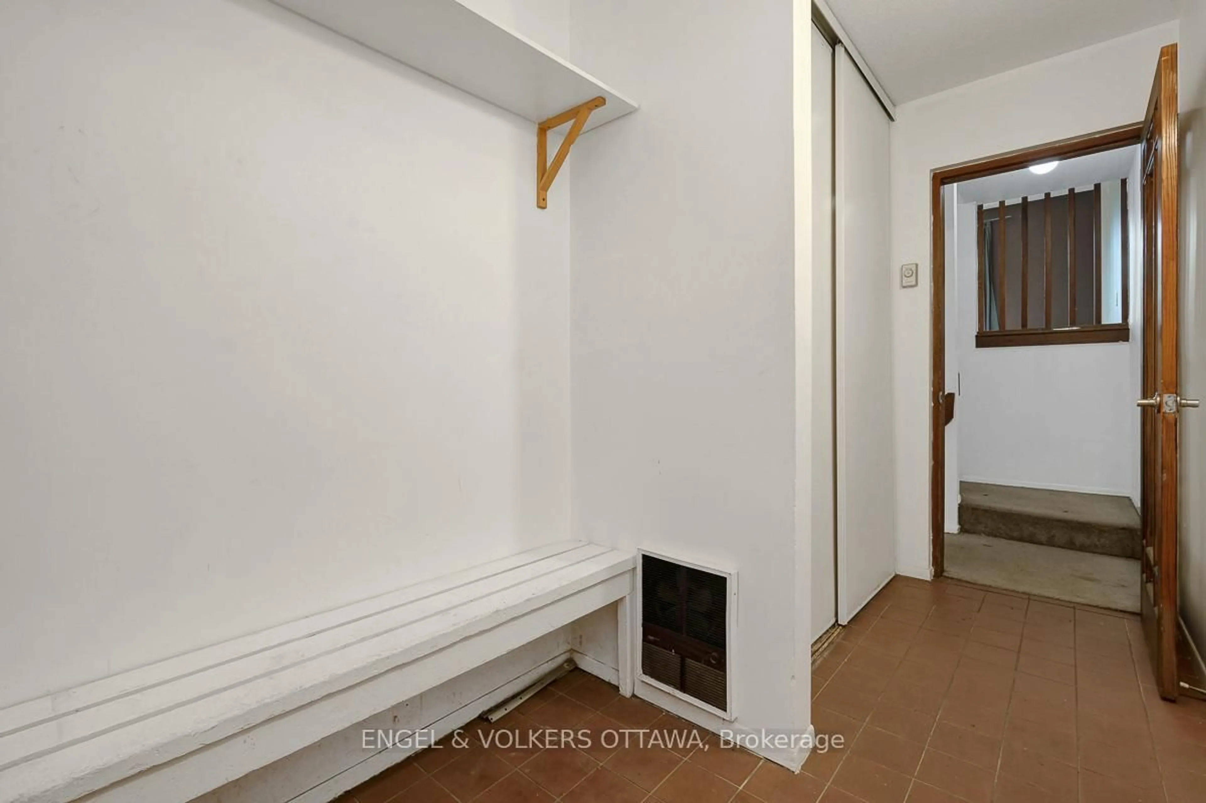 Unknown for 3445 Uplands Dr #133, Ottawa Ontario K1V 9N5