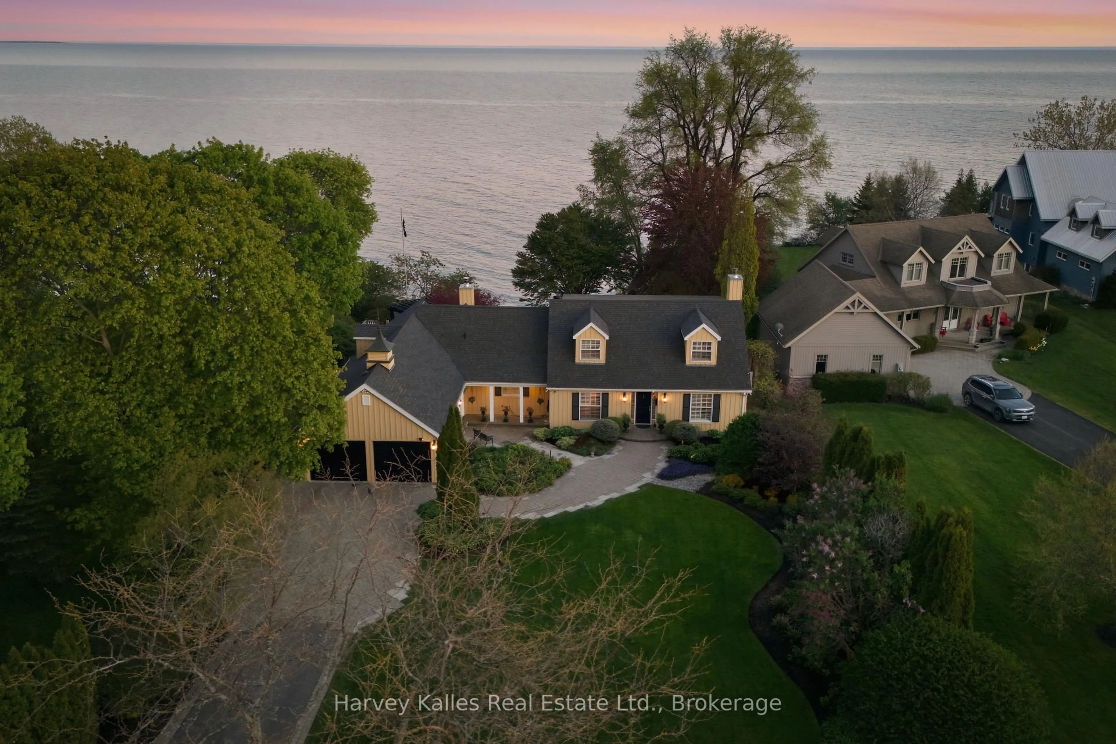 A pic from outside/outdoor area/front of a property/back of a property/a pic from drone, water/lake/river/ocean view for 3 Skiff Cove Pl, Prince Edward County Ontario K0K 3L0