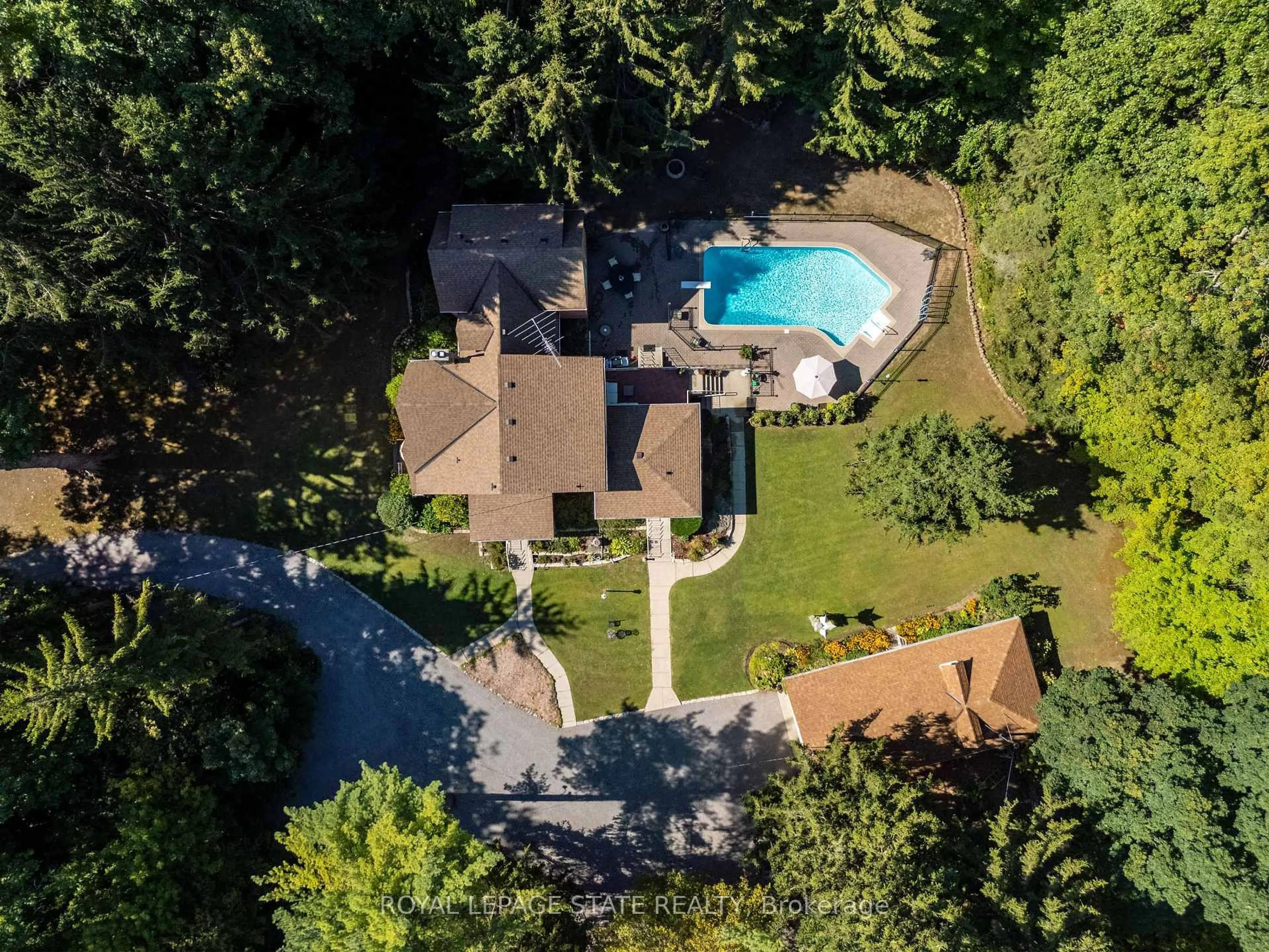 A pic from outside/outdoor area/front of a property/back of a property/a pic from drone, unknown for 1427 Highway 3, Haldimand Ontario N1A 2W2