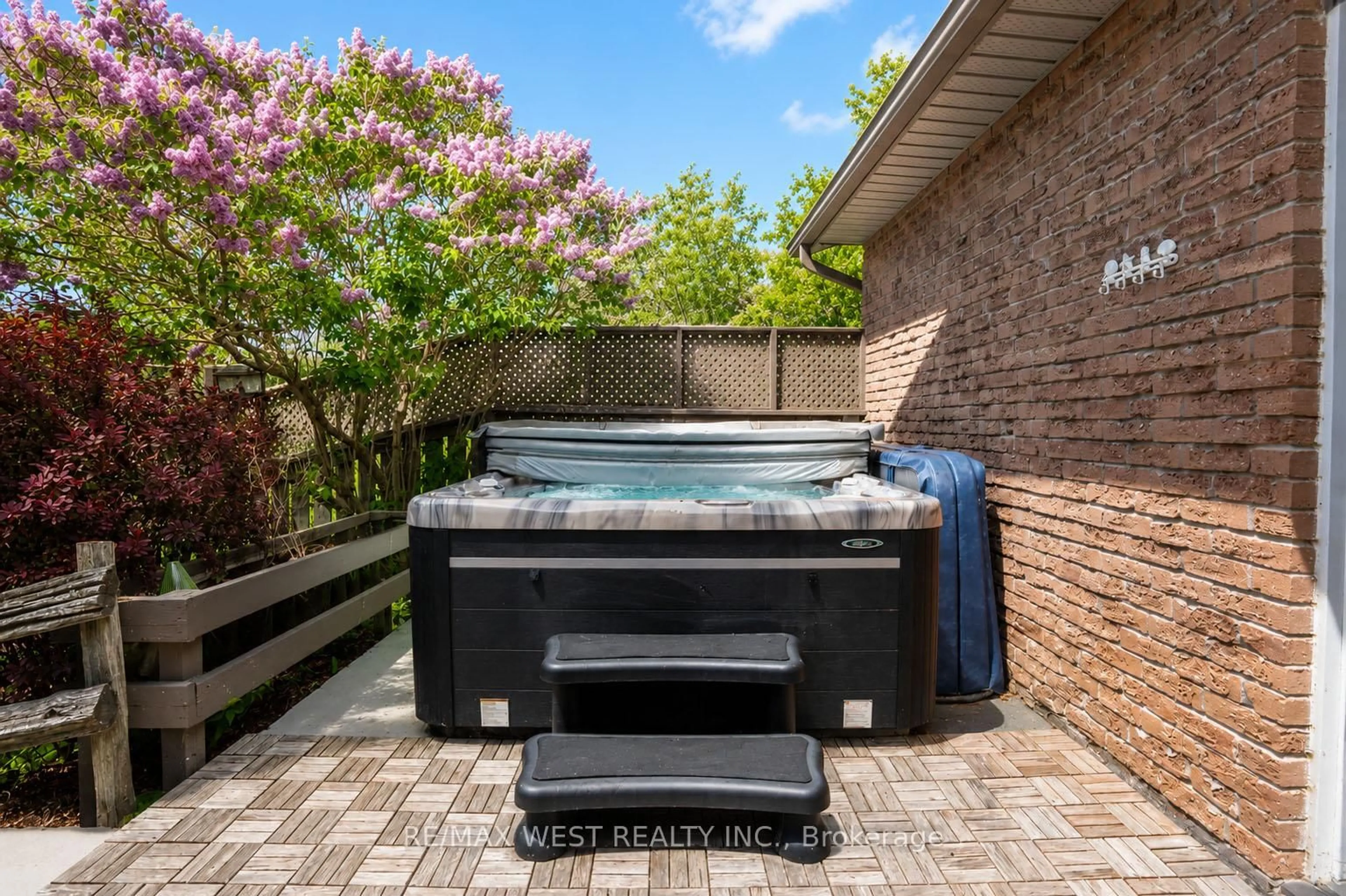 Patio, water/lake/river/ocean view for 23 Mckibbon Ave, Amaranth Ontario L9W 5M2