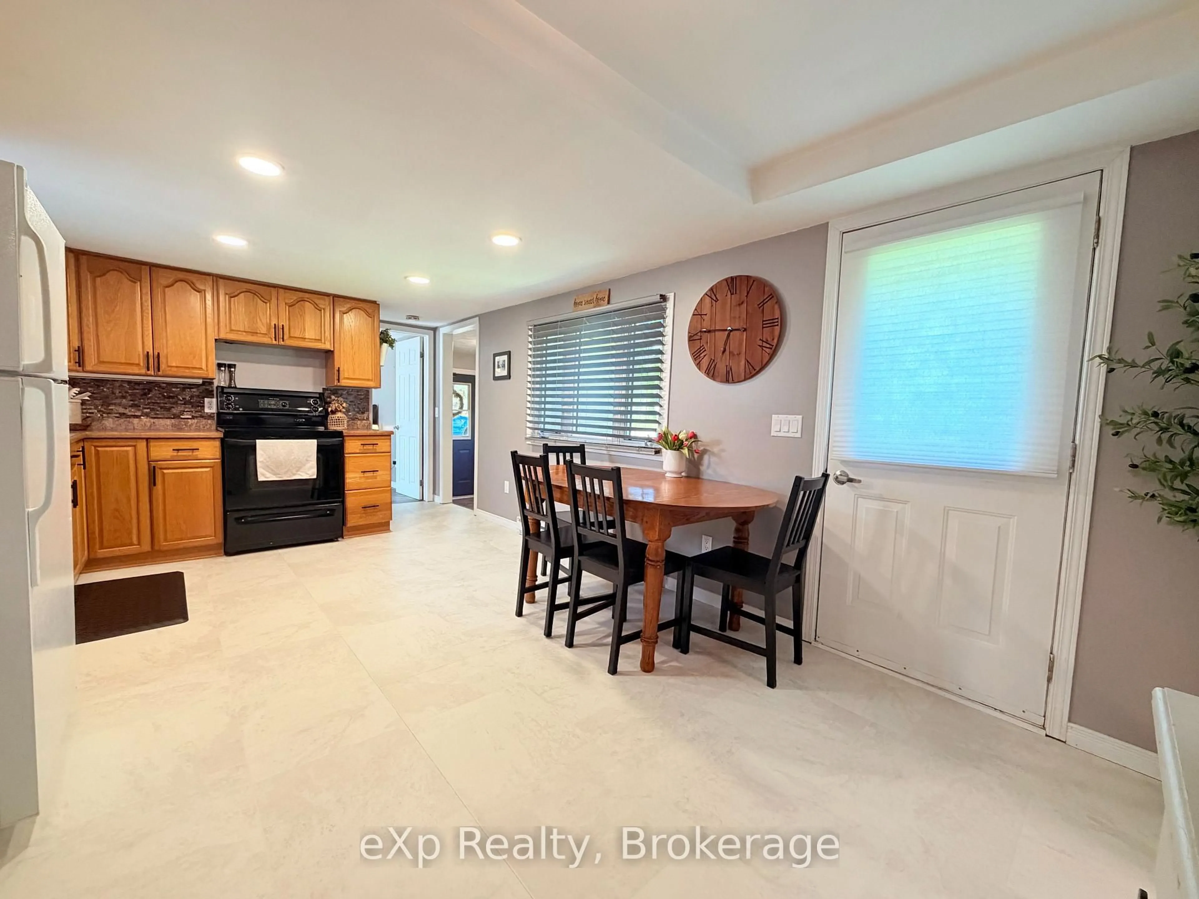 Open concept kitchen, ceramic/tile floor for 12 Union St, Brockton Ontario N0G 2V0