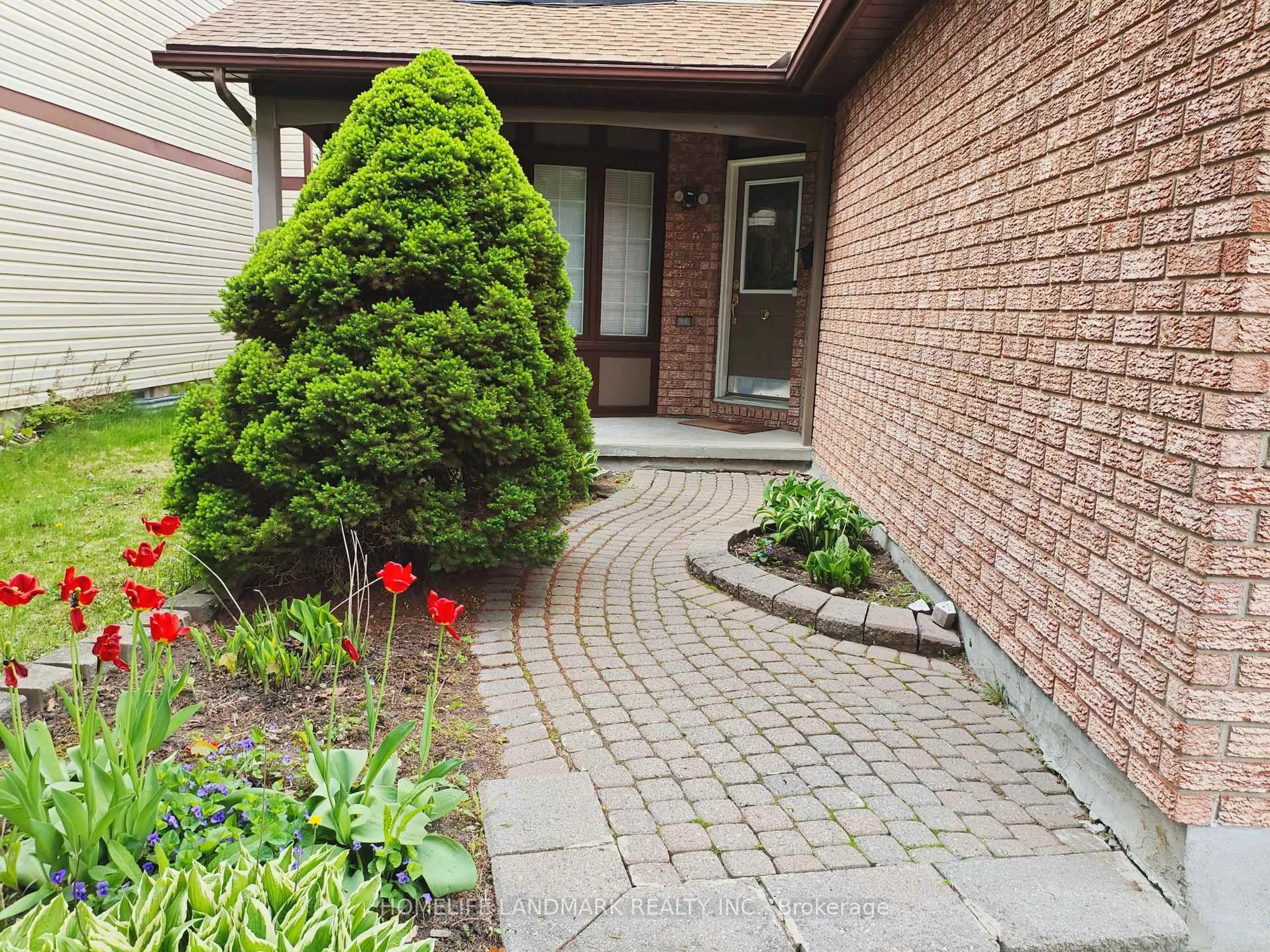 Patio, street for 8 Opal Lane, Barrhaven Ontario K2J 2V7