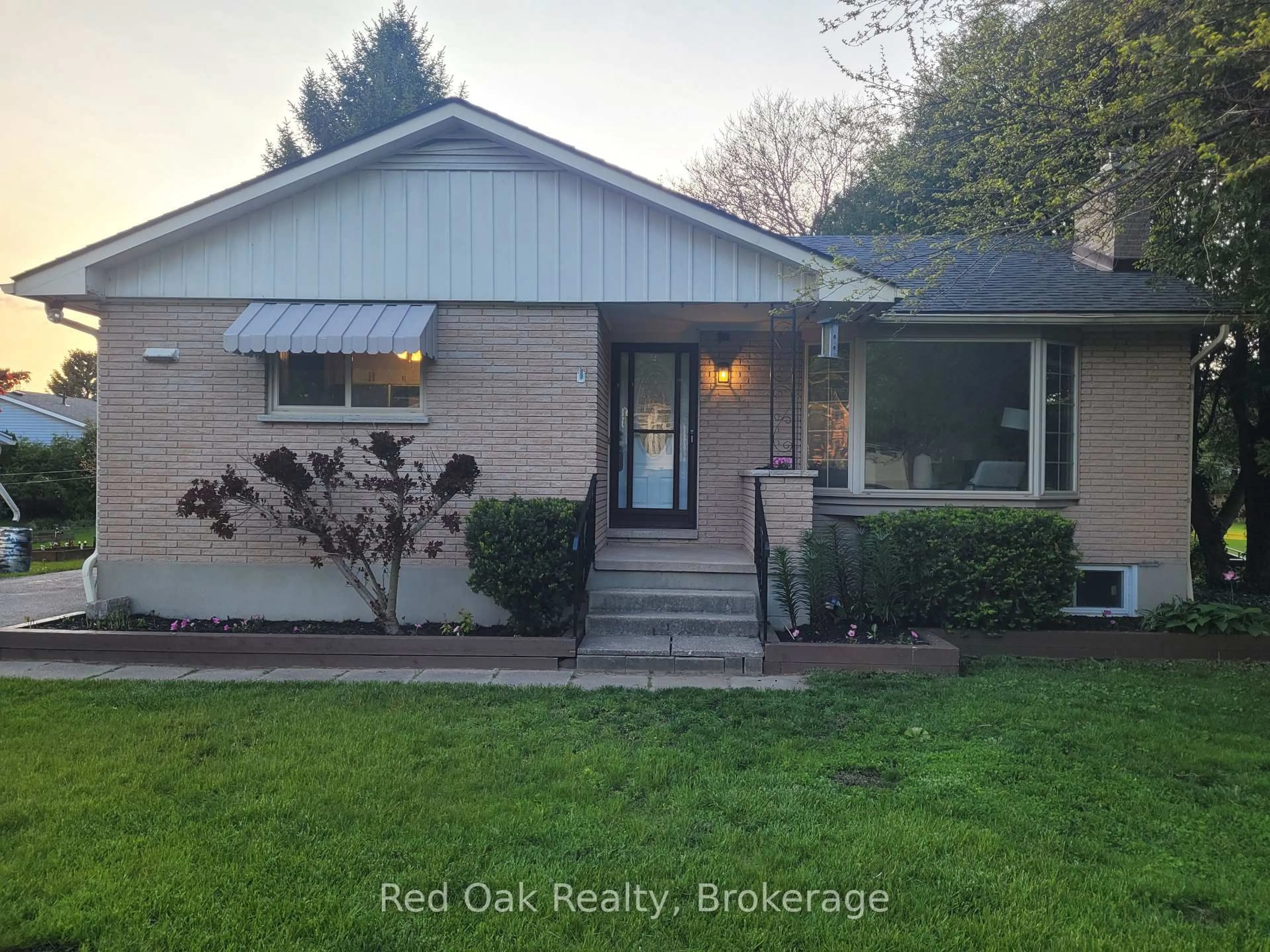 Unknown for 1040 Huron Terr, Kincardine Ontario N2Z 1E5