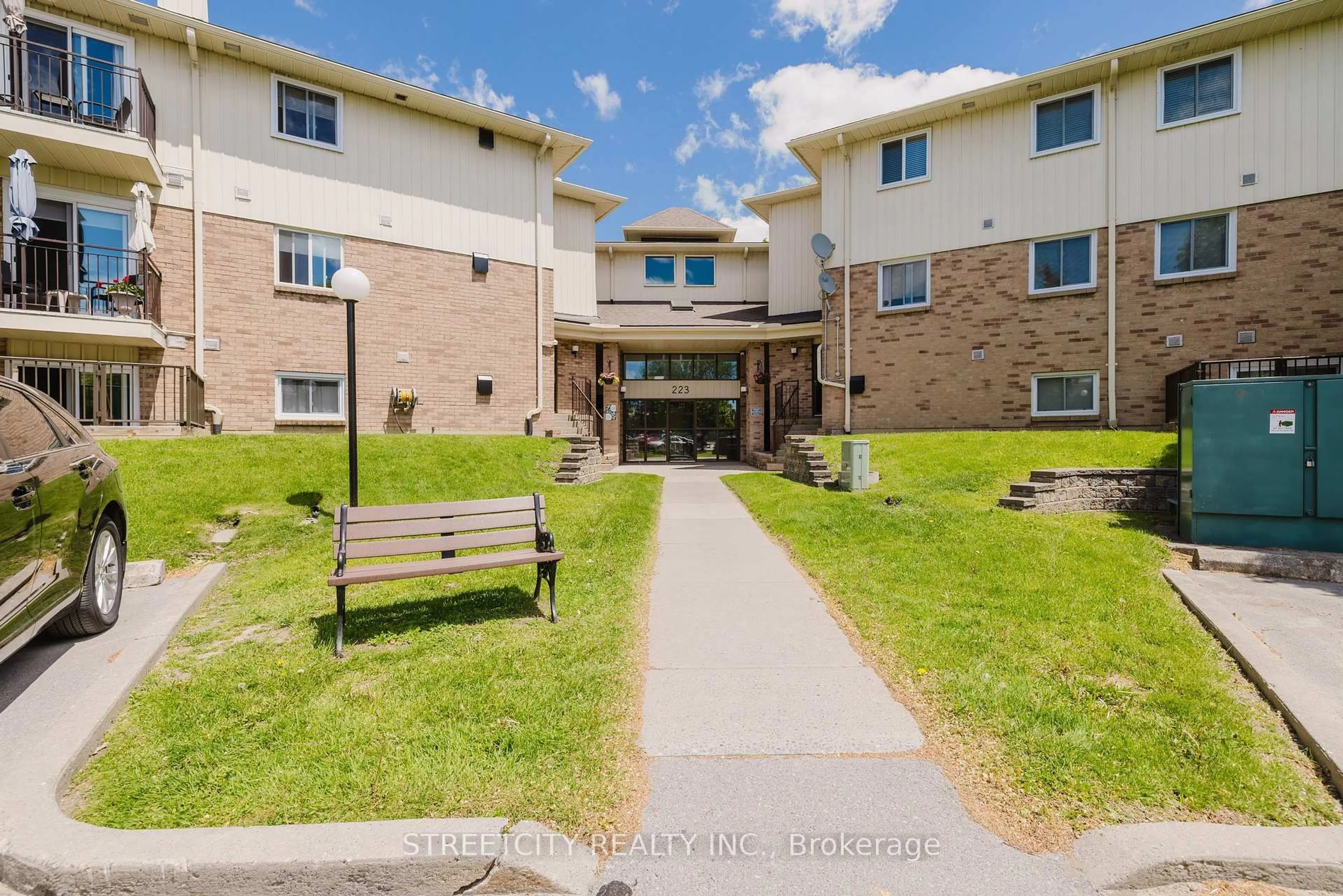 Patio, unknown for 223 NORTH PARK St #311C, Belleville Ontario K8P 5A7