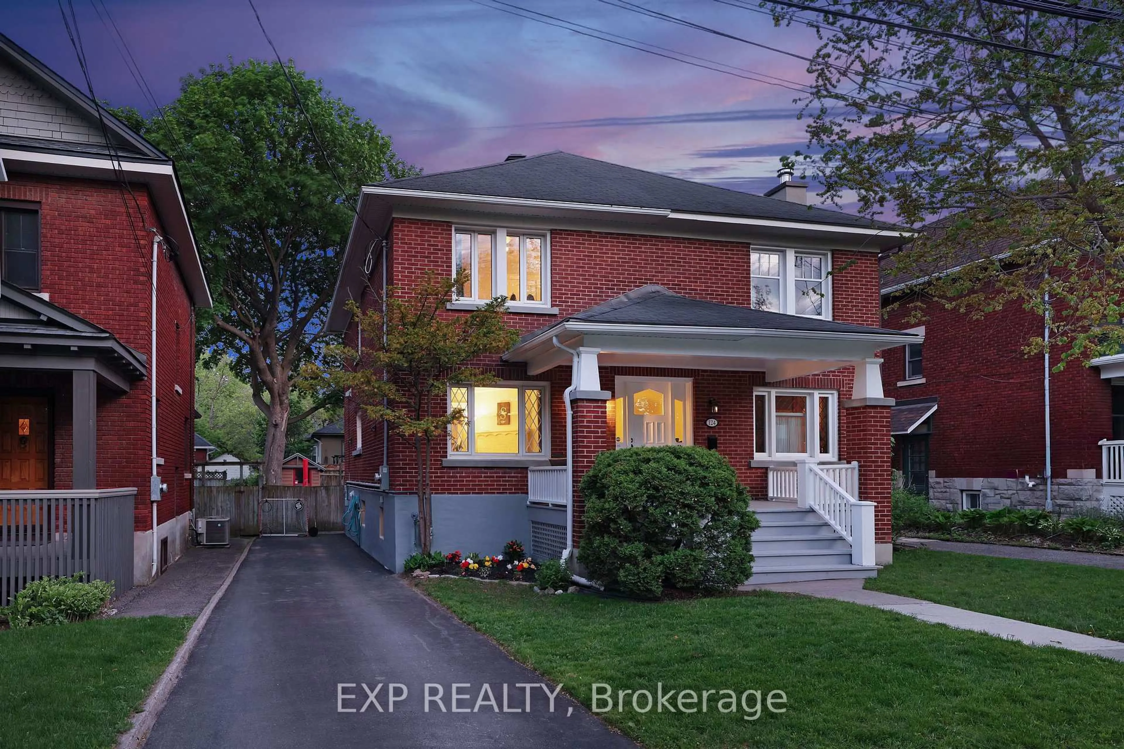 Home with brick exterior material, street for 122 Byron Ave, Ottawa Ontario K1Y 3J2