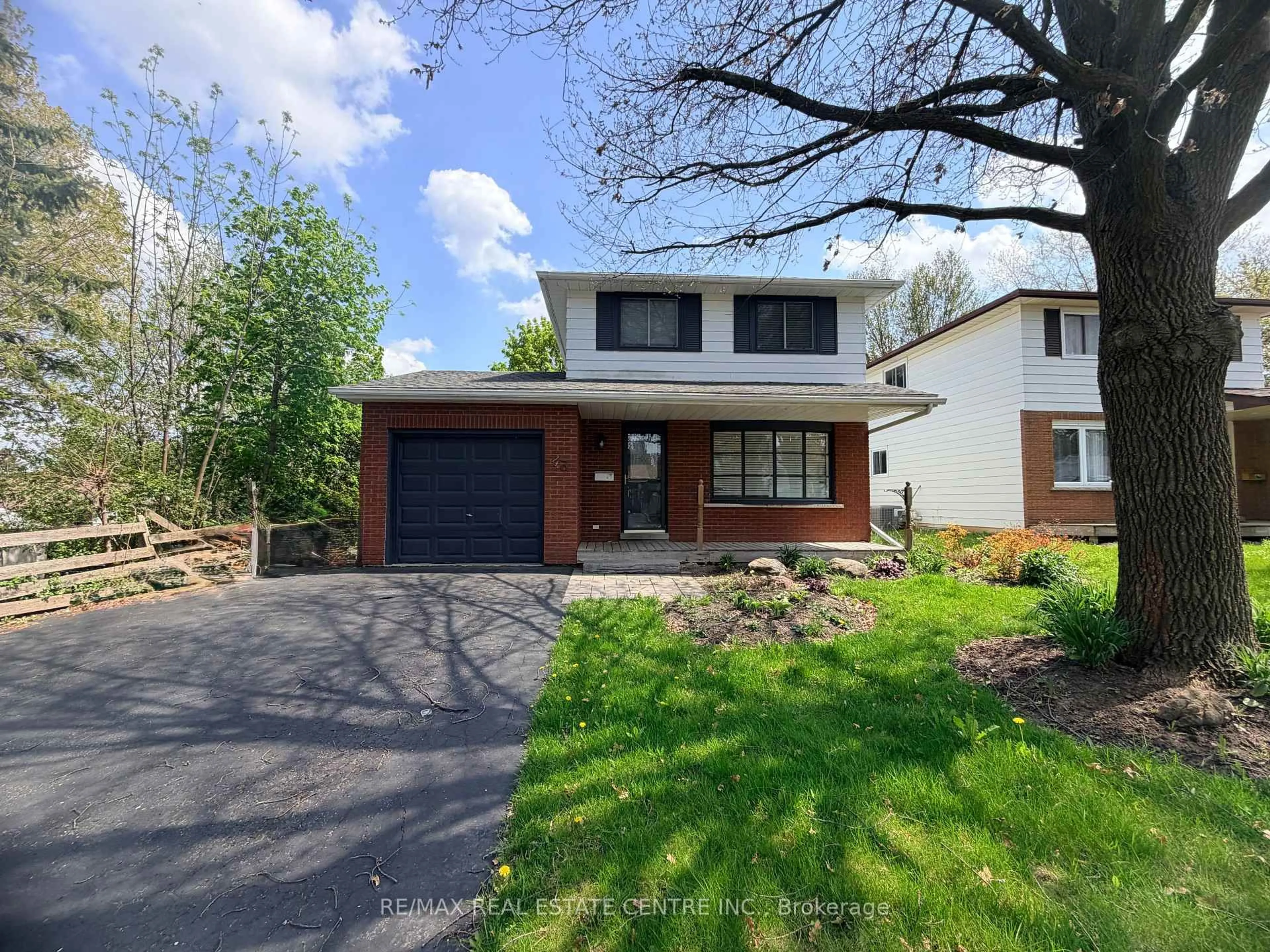 Home with brick exterior material, street for 43 Forest Glen Cres, Kitchener Ontario N2N 1C7