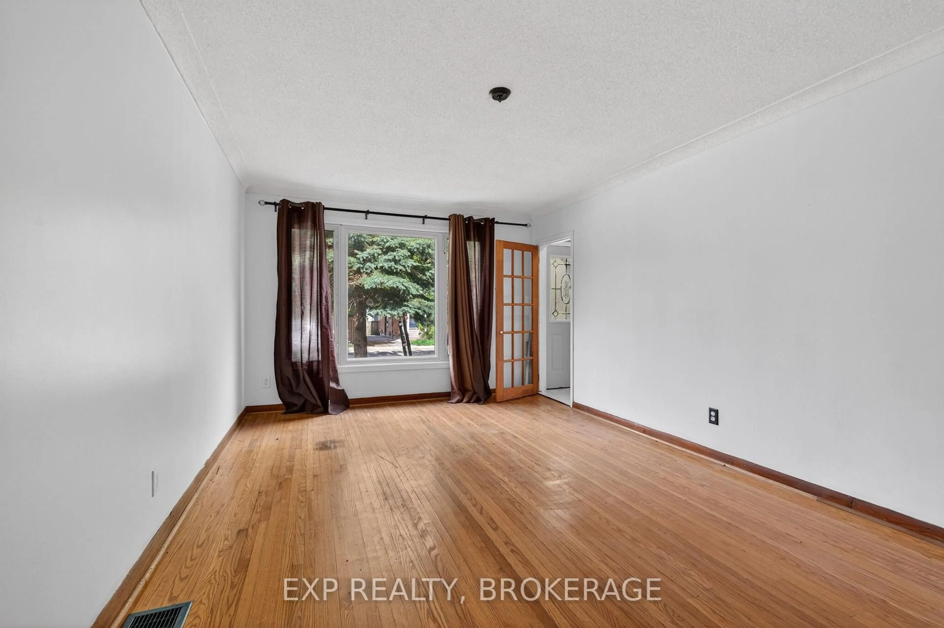 A pic of a room for 340 PALACE Rd, Kingston Ontario K7L 4T3