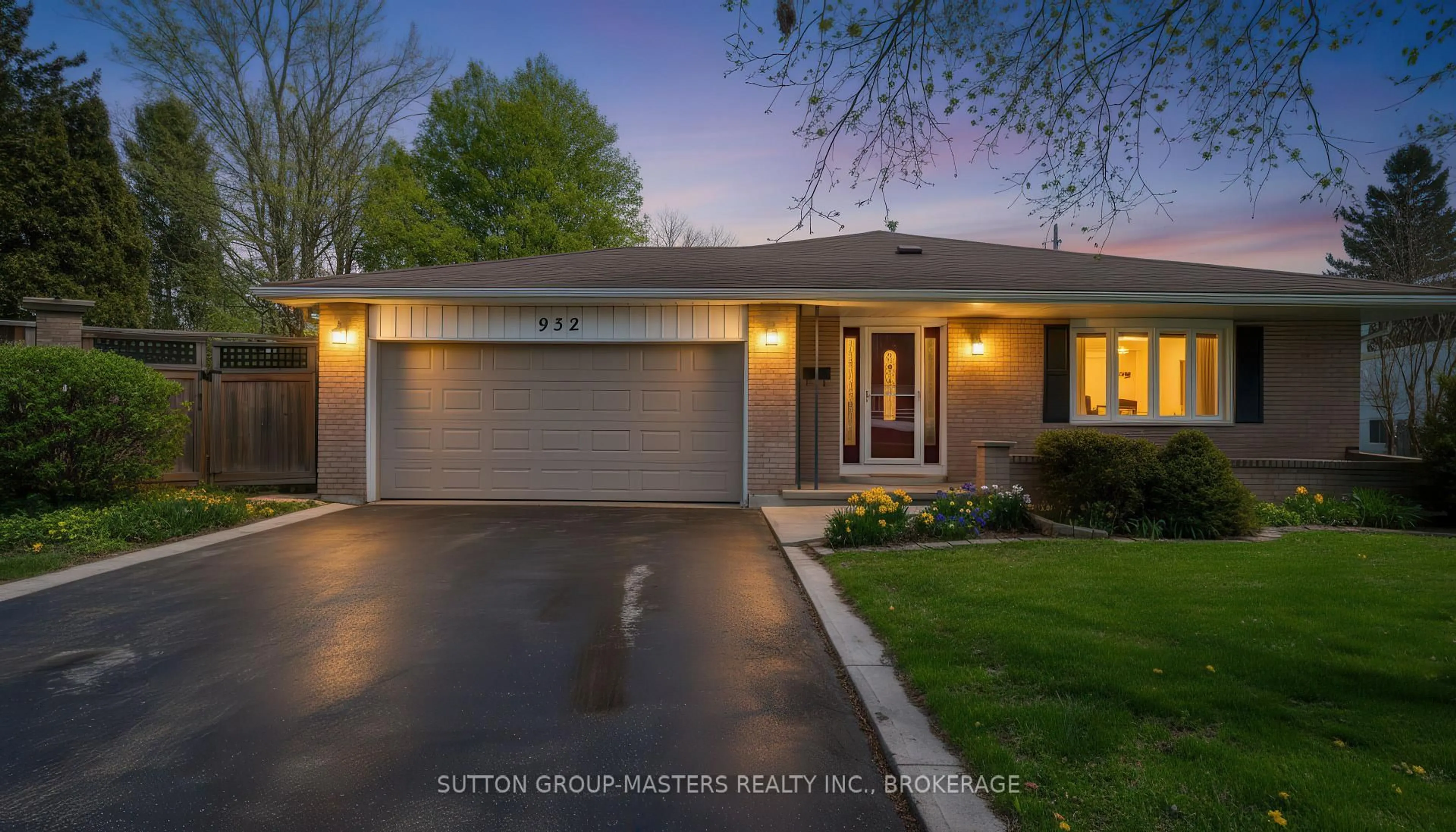 Home with brick exterior material, street for 932 Brodie Ave, Kingston Ontario K7M 4P9