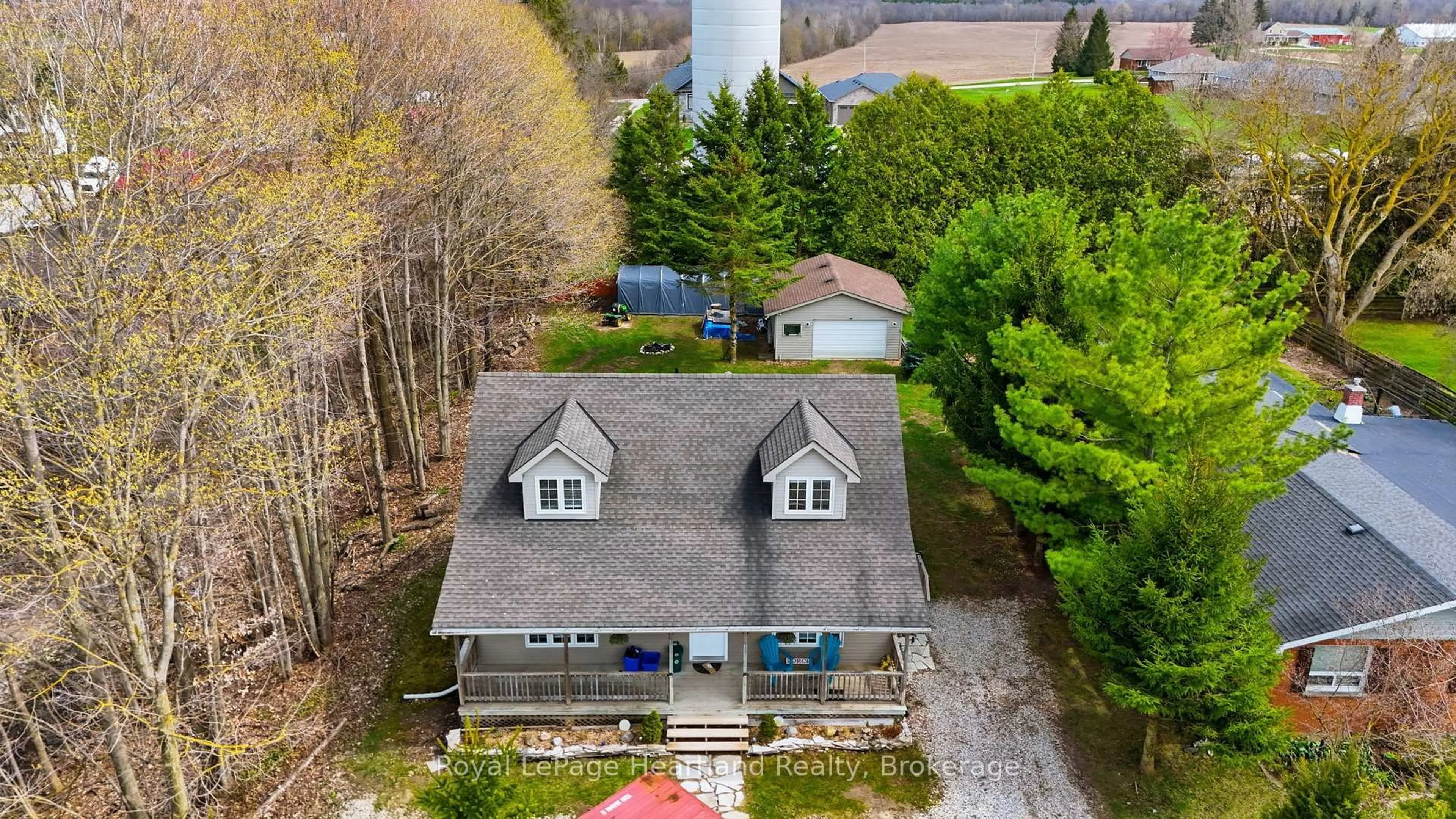 A pic from outside/outdoor area/front of a property/back of a property/a pic from drone, unknown for 25 JOHN St, Minto Ontario N0G 1M0