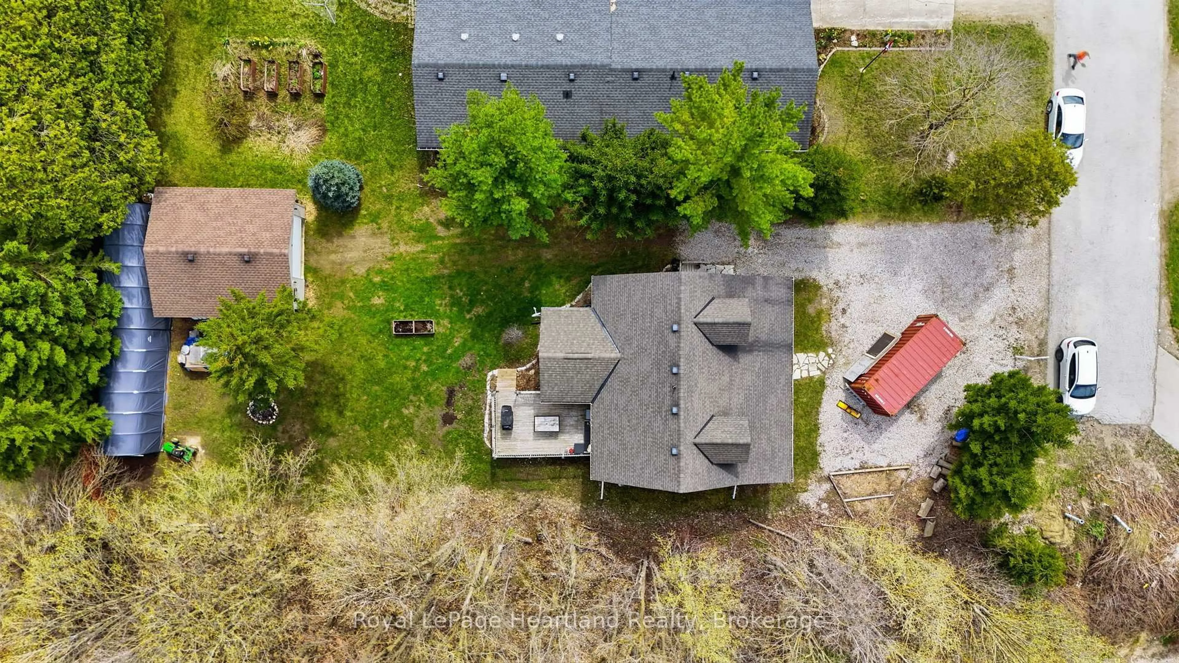 A pic from outside/outdoor area/front of a property/back of a property/a pic from drone, street for 25 JOHN St, Minto Ontario N0G 1M0
