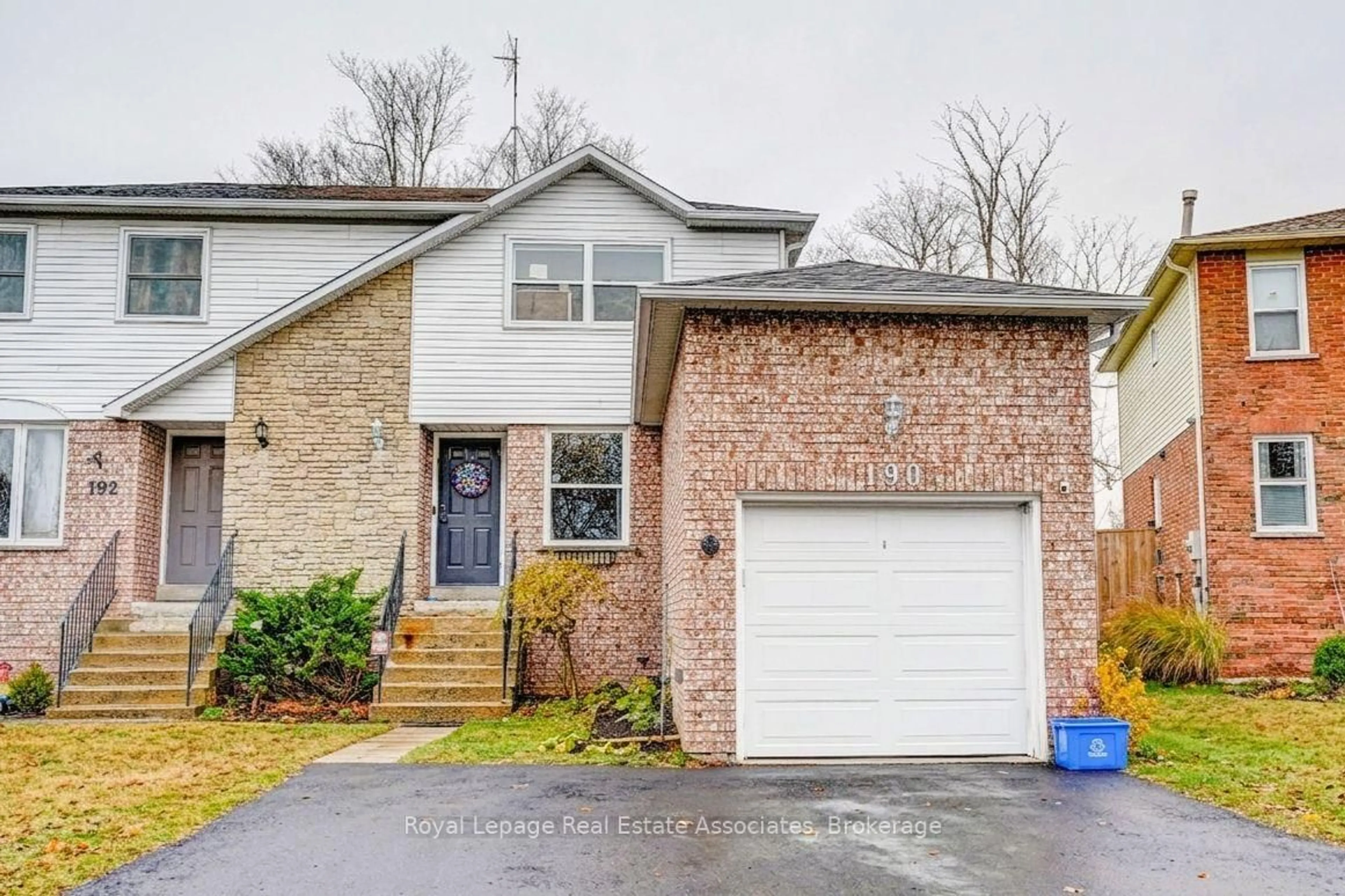 Home with brick exterior material, street for 190 Nith River Way, North Dumfries Ontario N0B 1E0