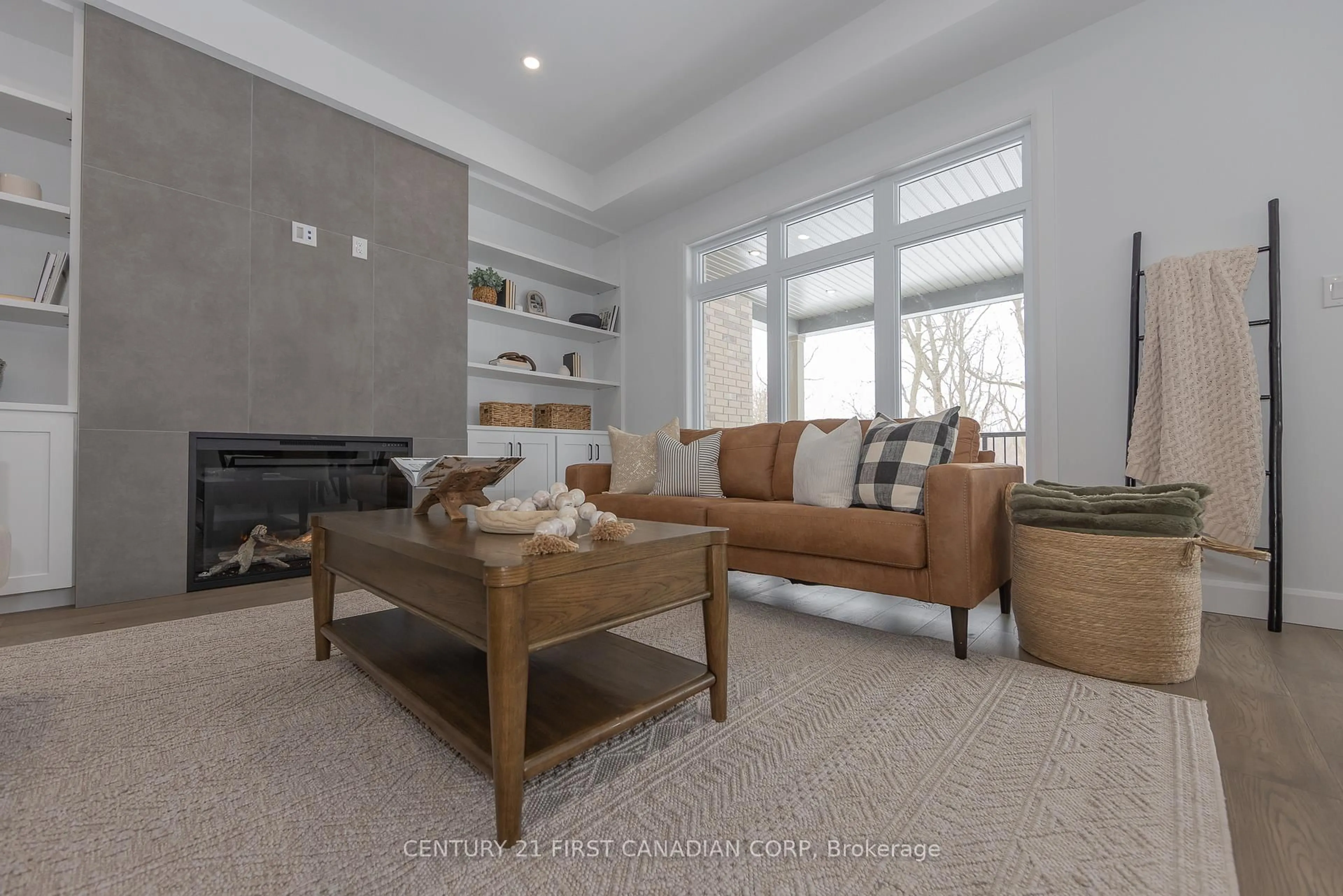 Living room with furniture, unknown for 4398 GREEN BEND Rd, London South Ontario N6P 0K9