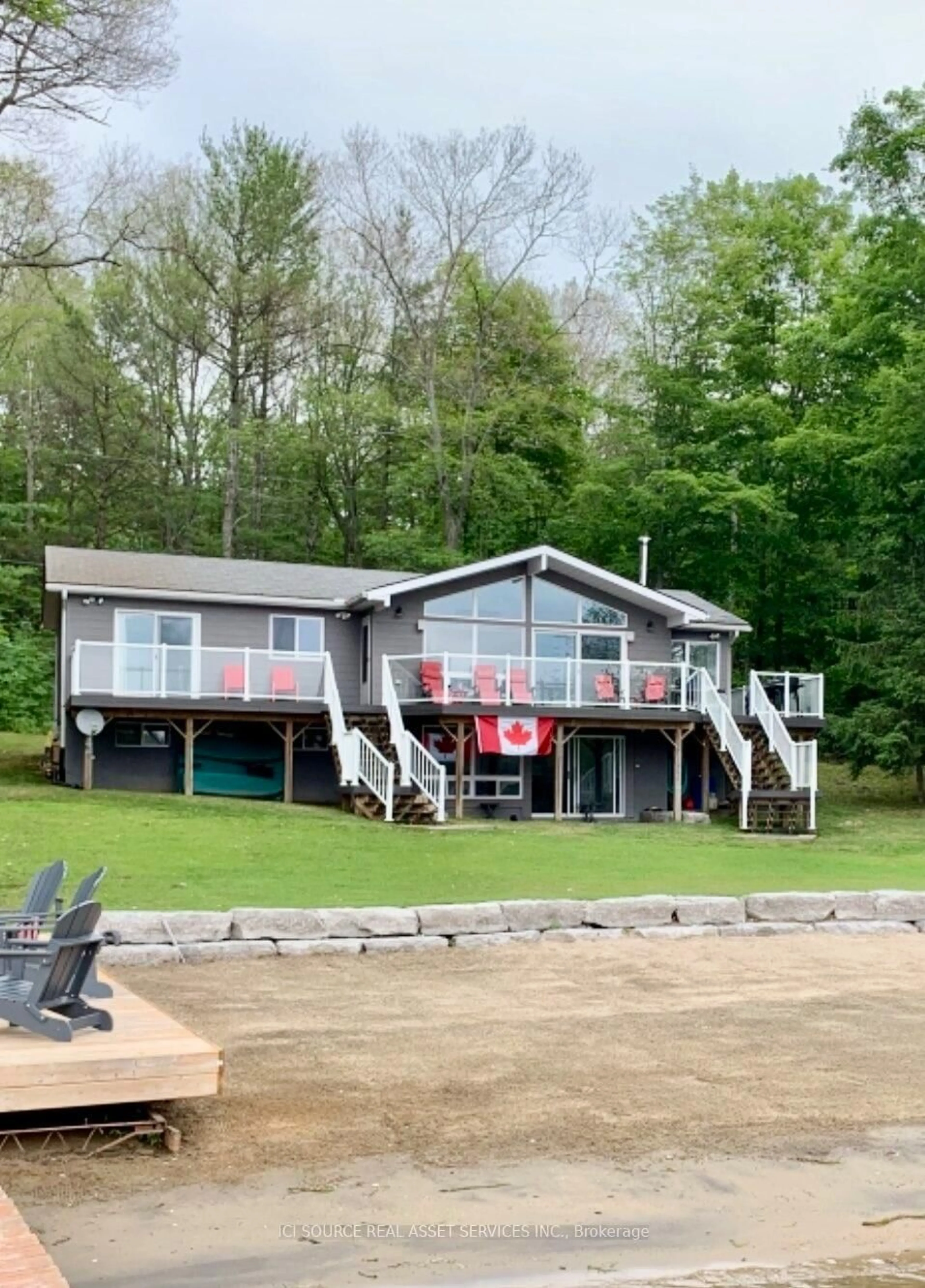 Home with vinyl exterior material, water/lake/river/ocean view for 13682 Georgian Bay Shore, Georgian Bay Ontario L0K 1S0