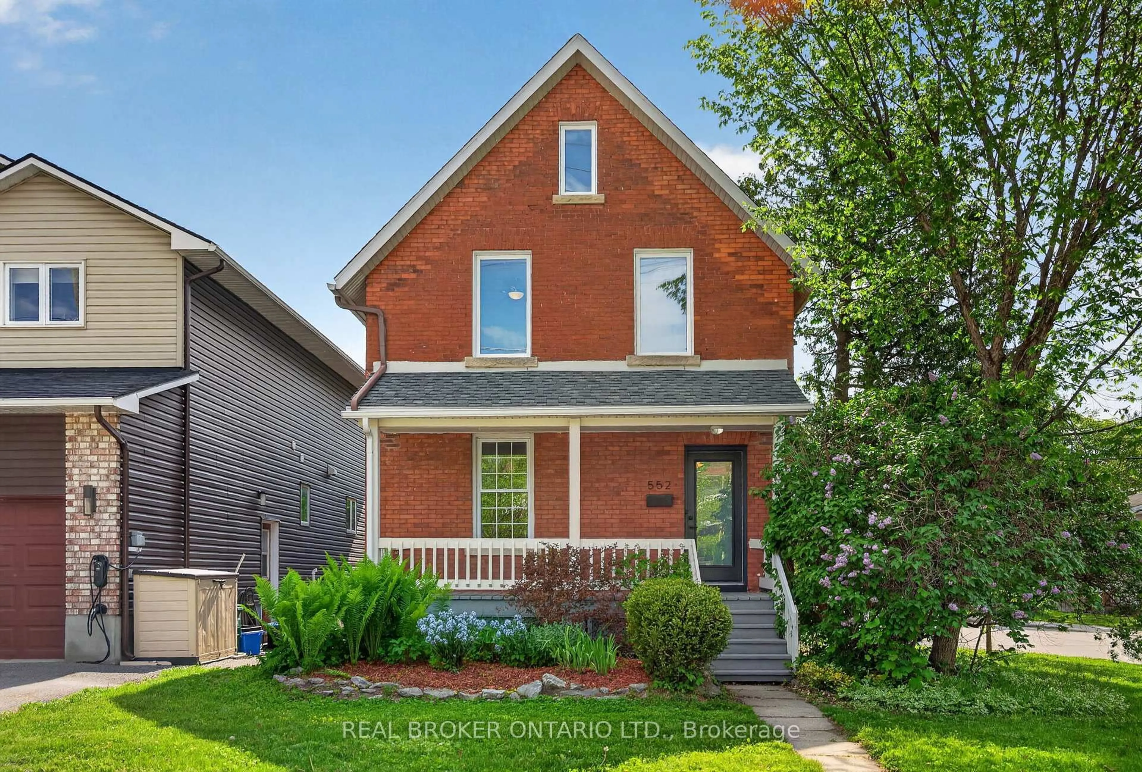 Home with brick exterior material, street for 552 Churchill Ave, Ottawa Ontario K1Z 5E5