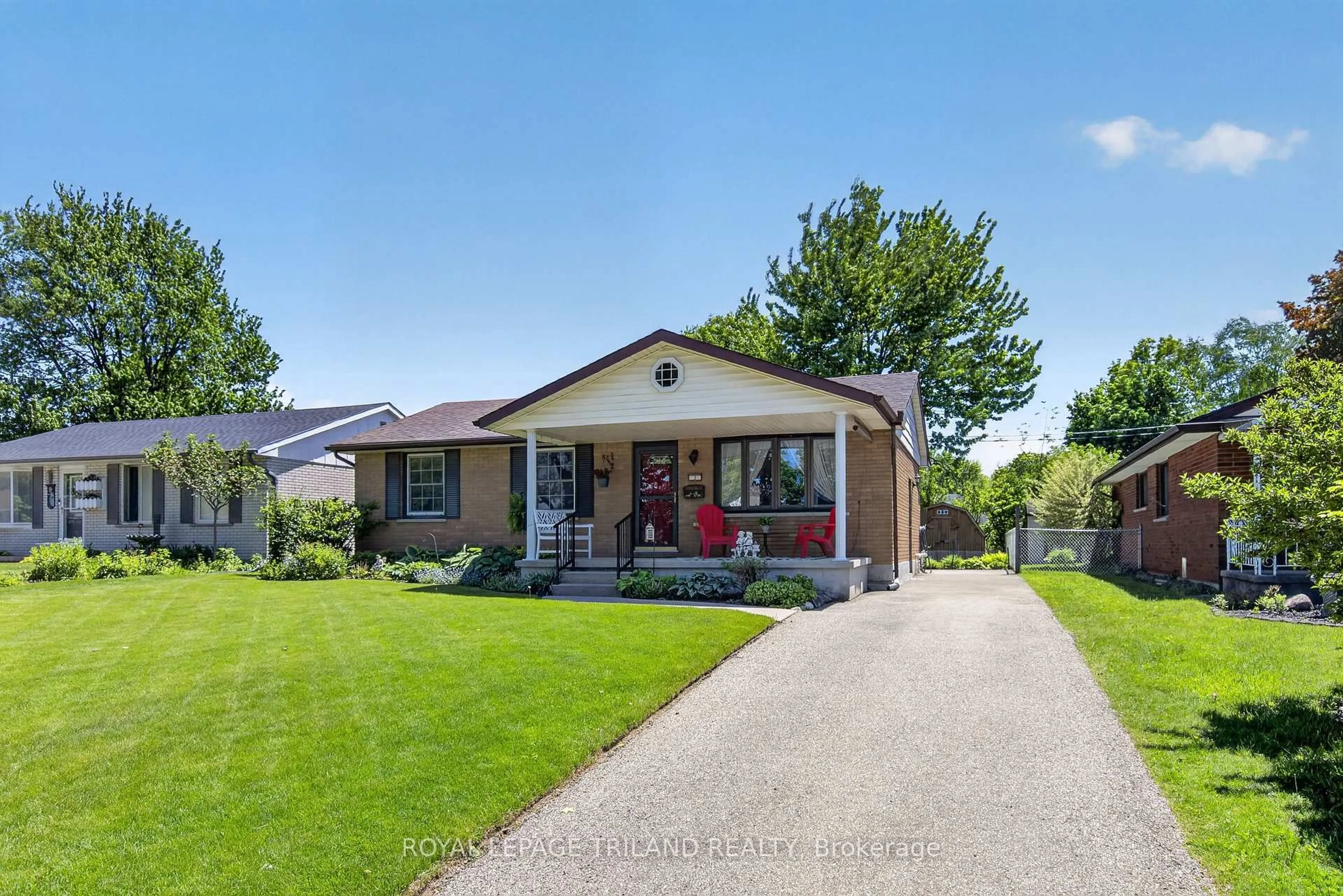 Home with brick exterior material, street for 7 THOMPSON Ave, St. Thomas Ontario N5R 1G1