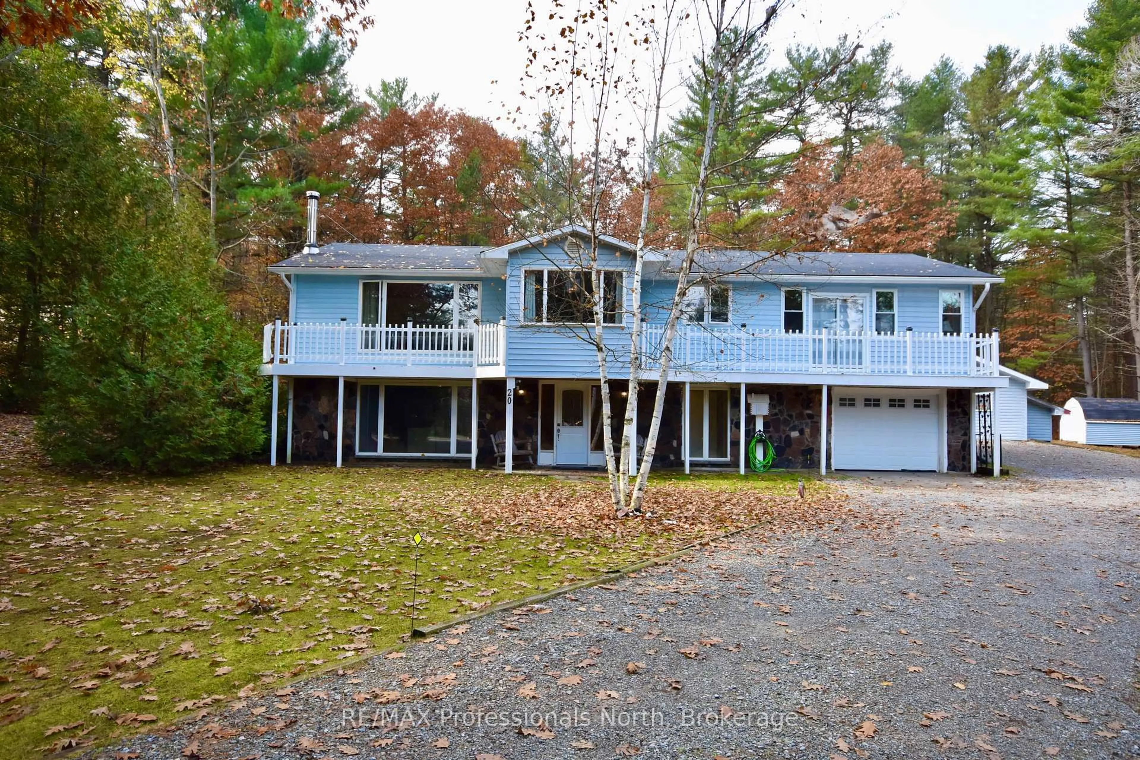 A pic from outside/outdoor area/front of a property/back of a property/a pic from drone, unknown for 20 Coulter Lane, Bracebridge Ontario P1P 1R1