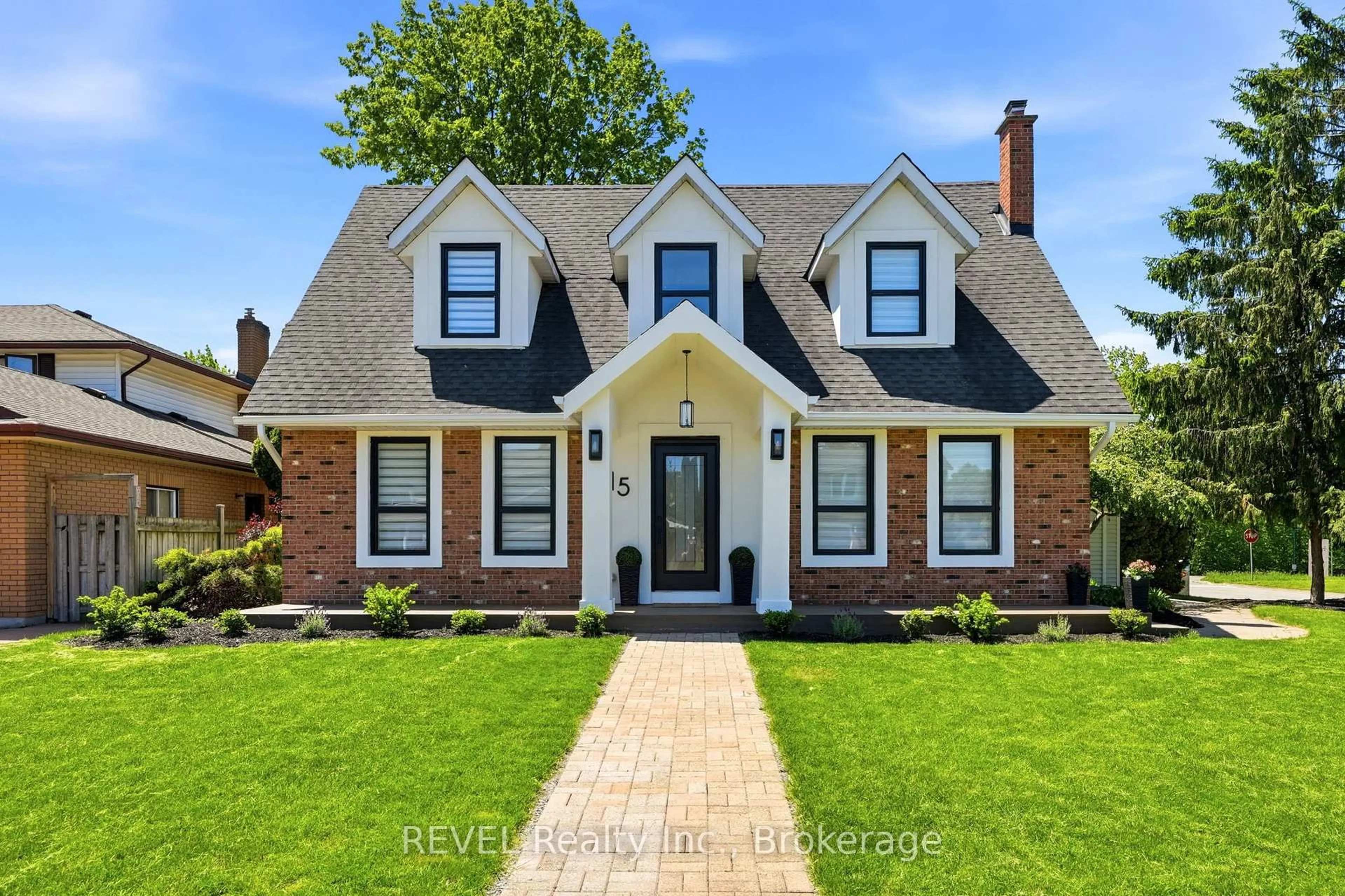 Home with brick exterior material, street for 15 Macintosh Cres, St. Catharines Ontario L2N 7M1