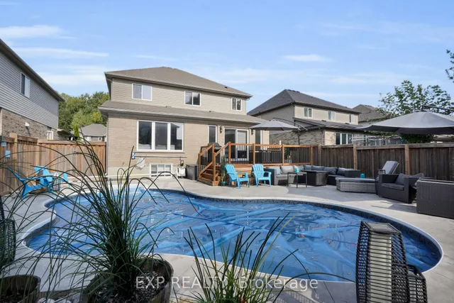 919 FOXCREEK Rd, London North