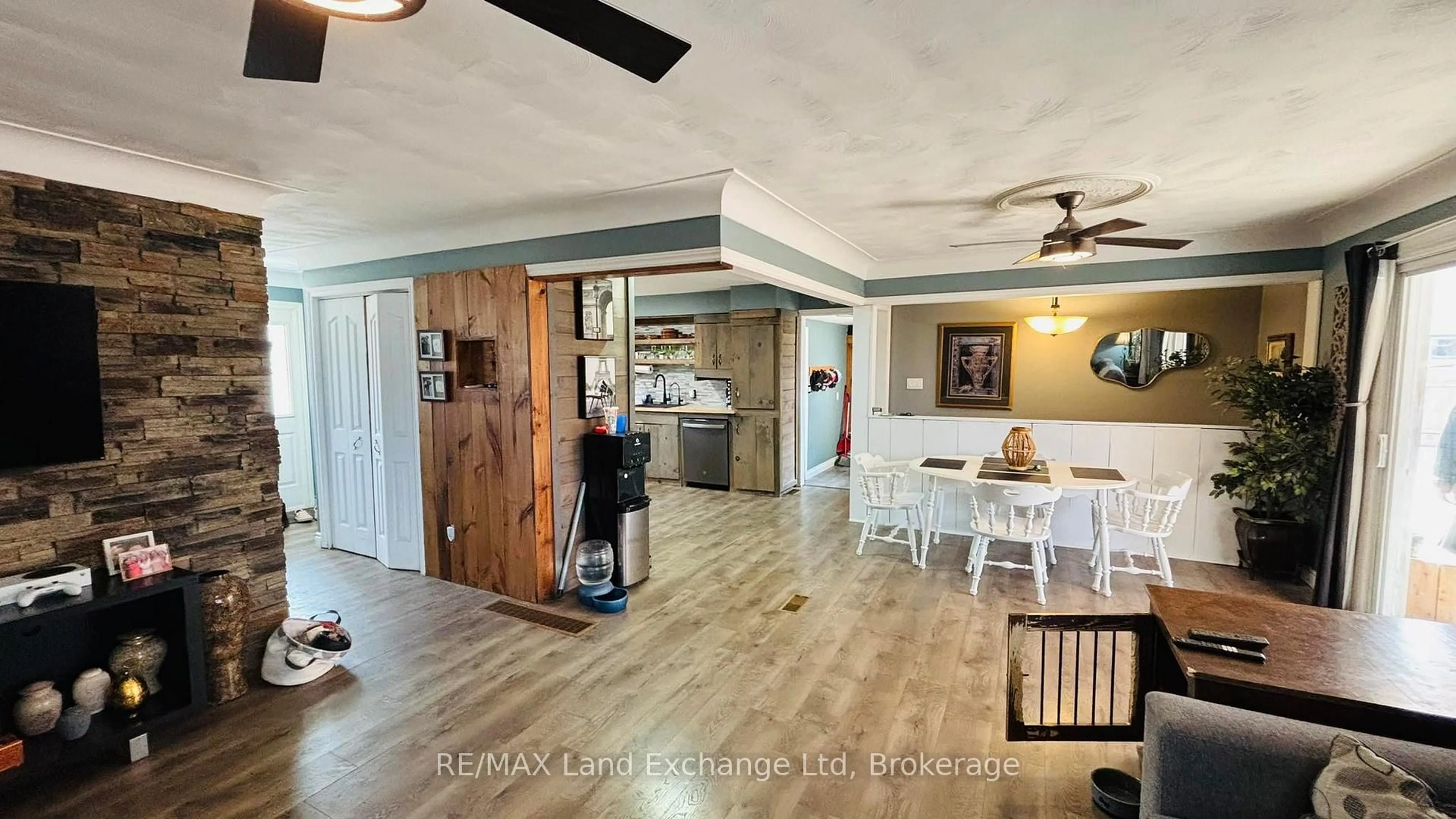 Open concept kitchen, unknown for 1041 Main St, Howick Ontario N0G 2X0