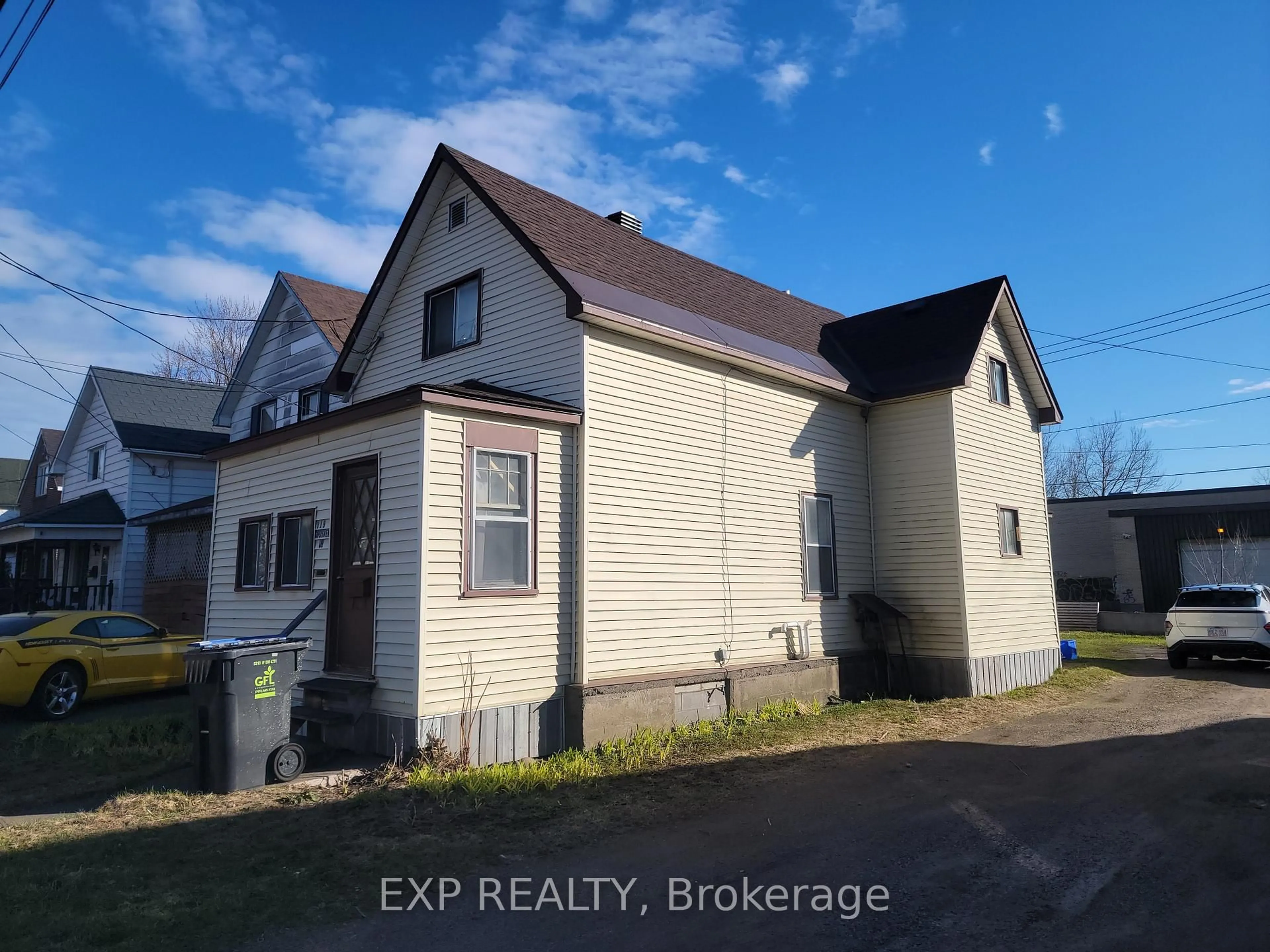 A pic from outside/outdoor area/front of a property/back of a property/a pic from drone, building for 119 Grosvenor Ave, Sault Ste Marie Ontario P6B 2M2