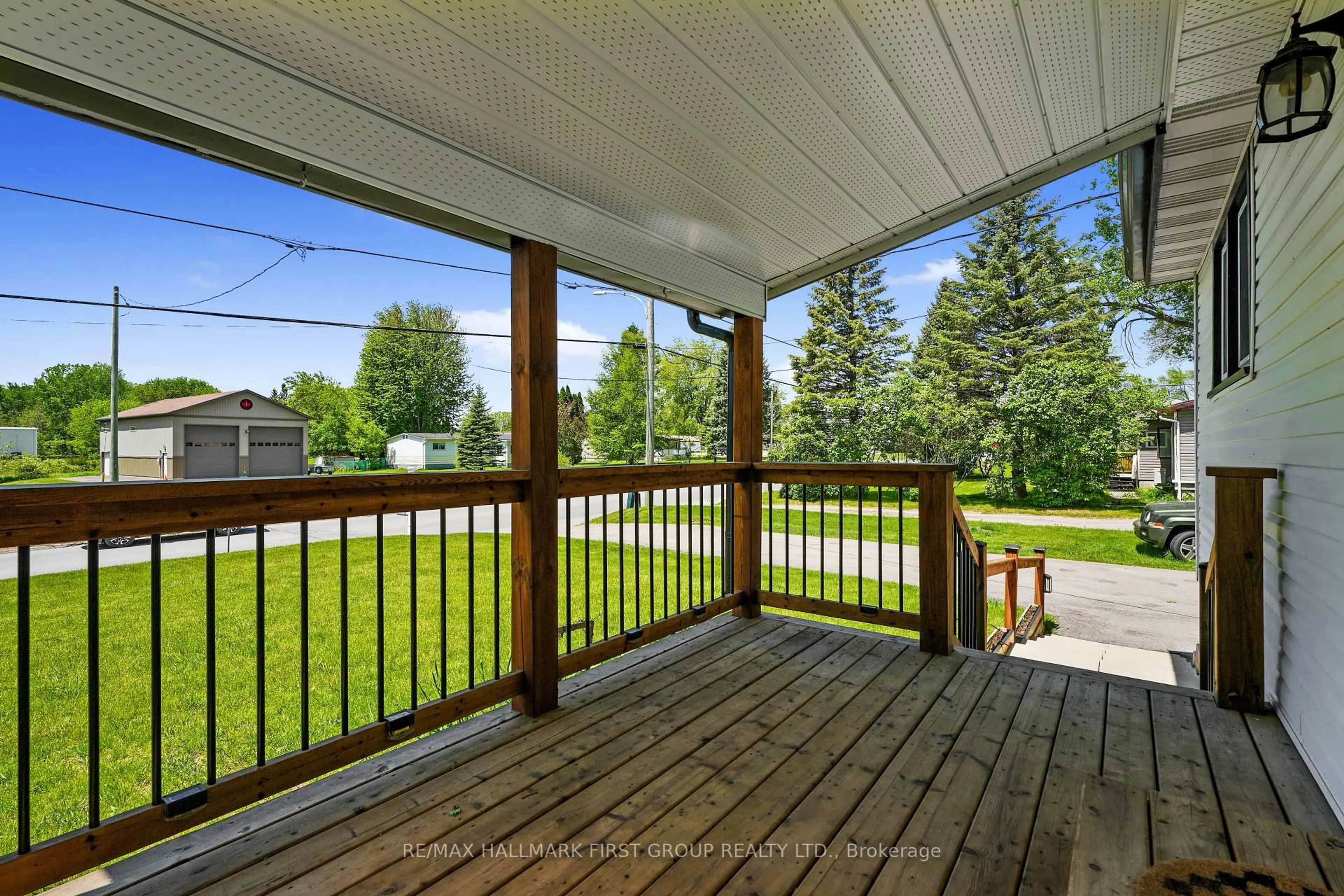 Patio, unknown for 40 Whites Rd, Quinte West Ontario K8V 5P5