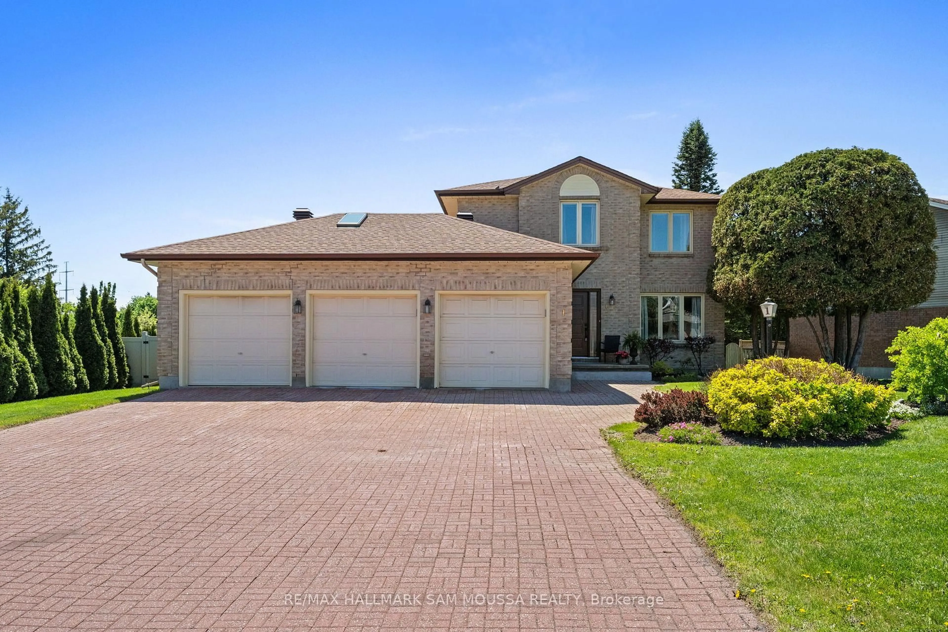 Unknown for 1 Willow Glen Dr, Ottawa Ontario K2M 1L3