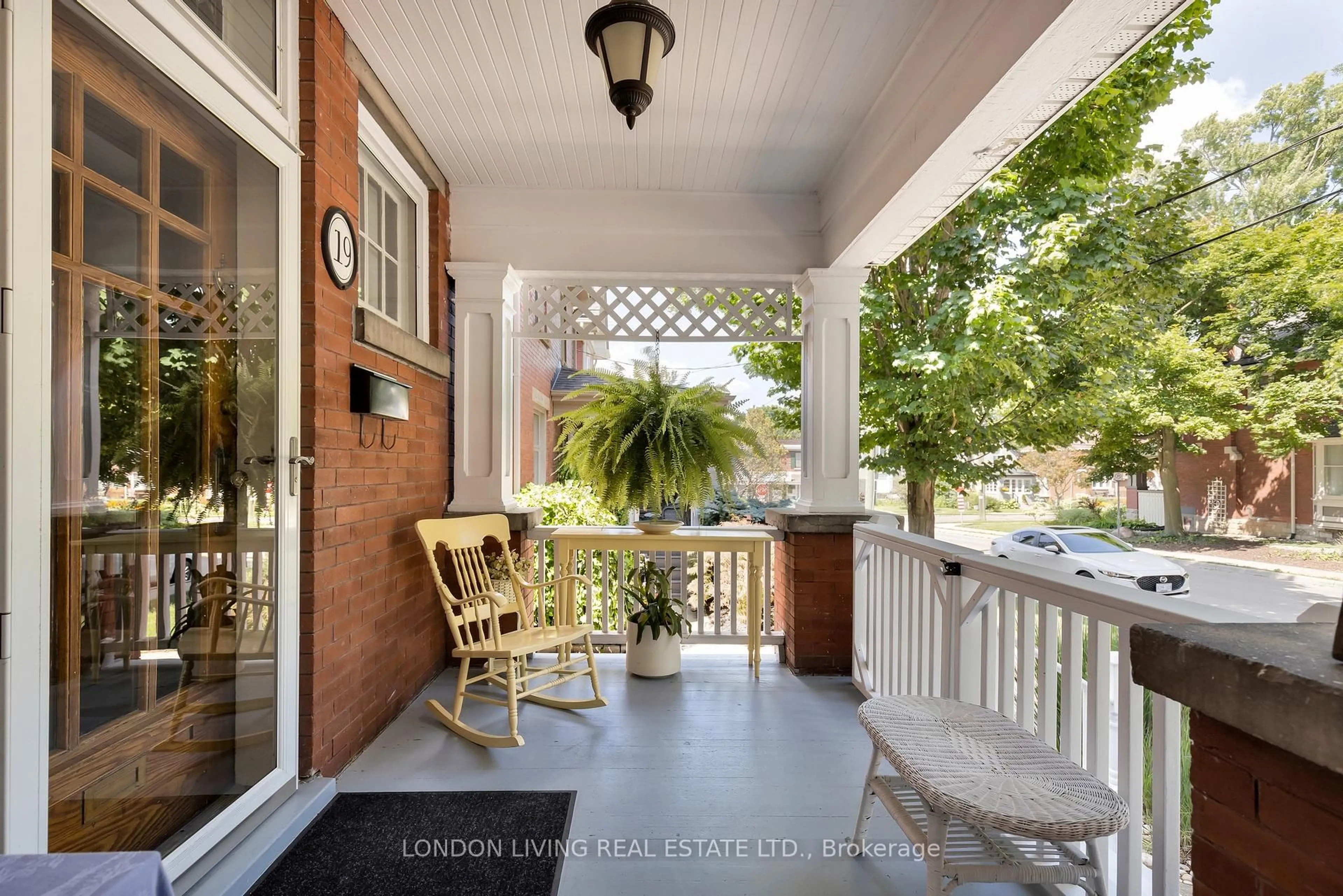 Unknown for 19 Belgrave Ave, London South Ontario N6C 4B3