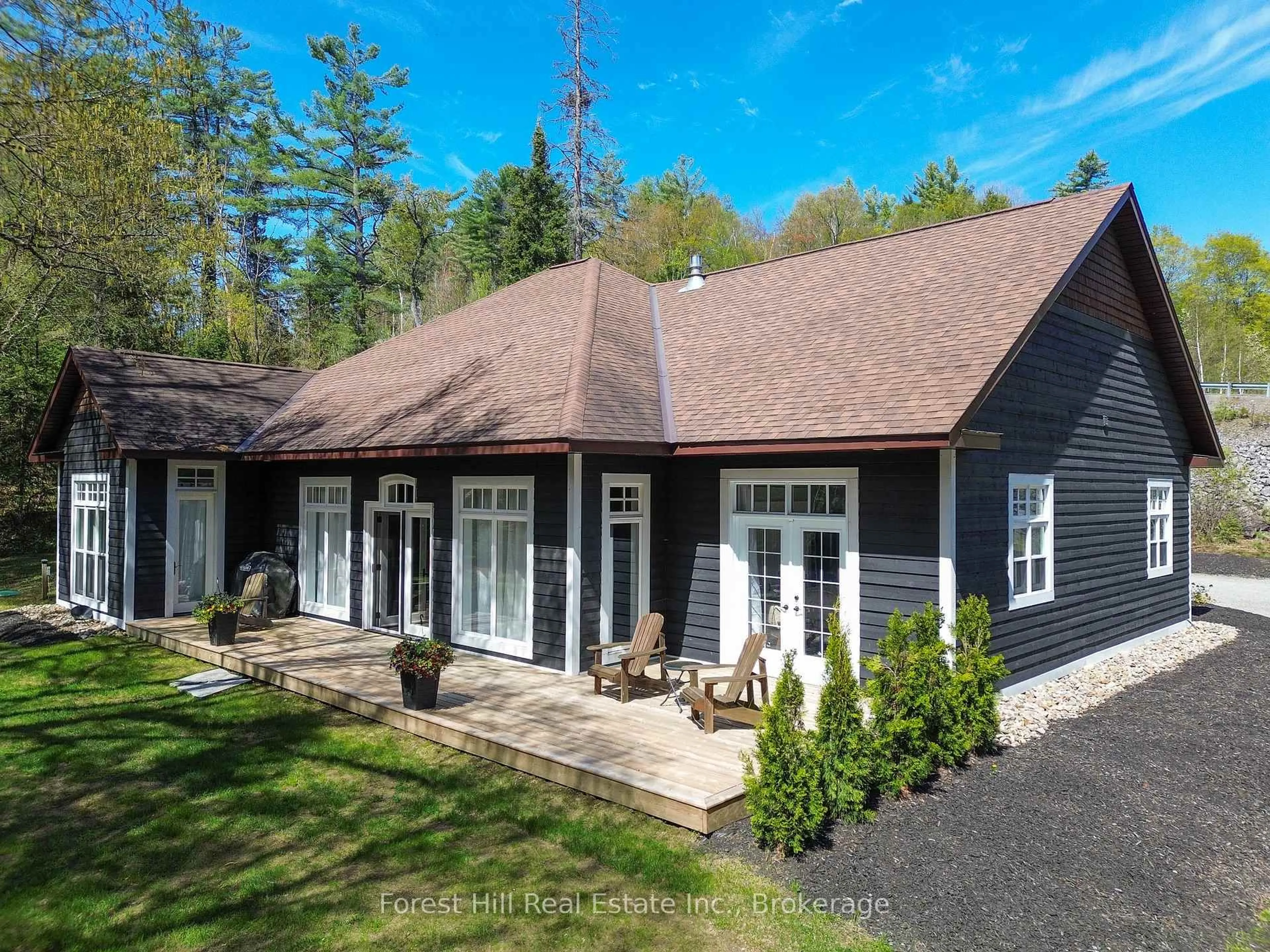Home with vinyl exterior material, unknown for 1246 High Falls Rd, Bracebridge Ontario P1L 0L1