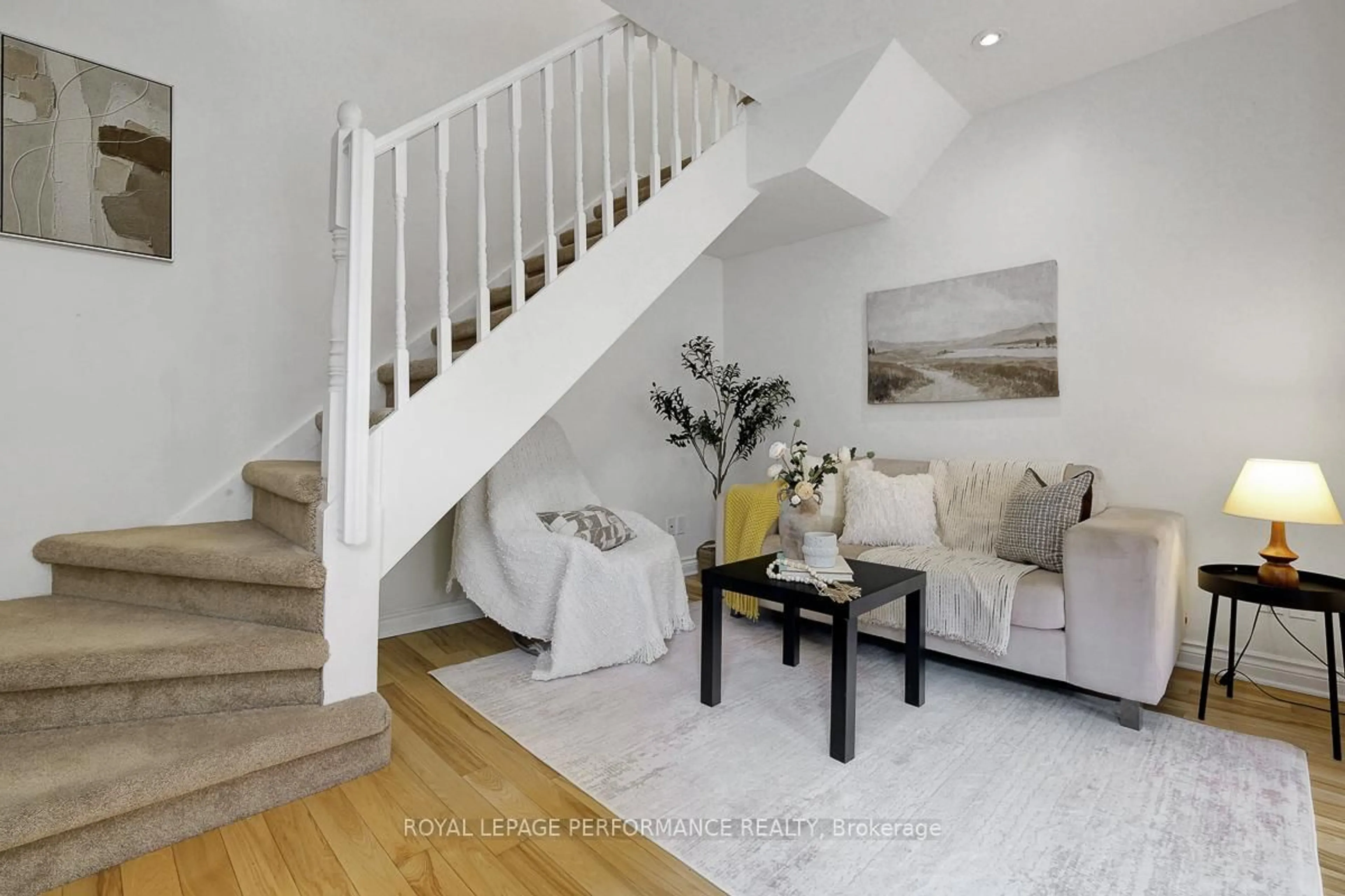 Stairs for 6 Hilda St, Ottawa Ontario K1Y 2A9