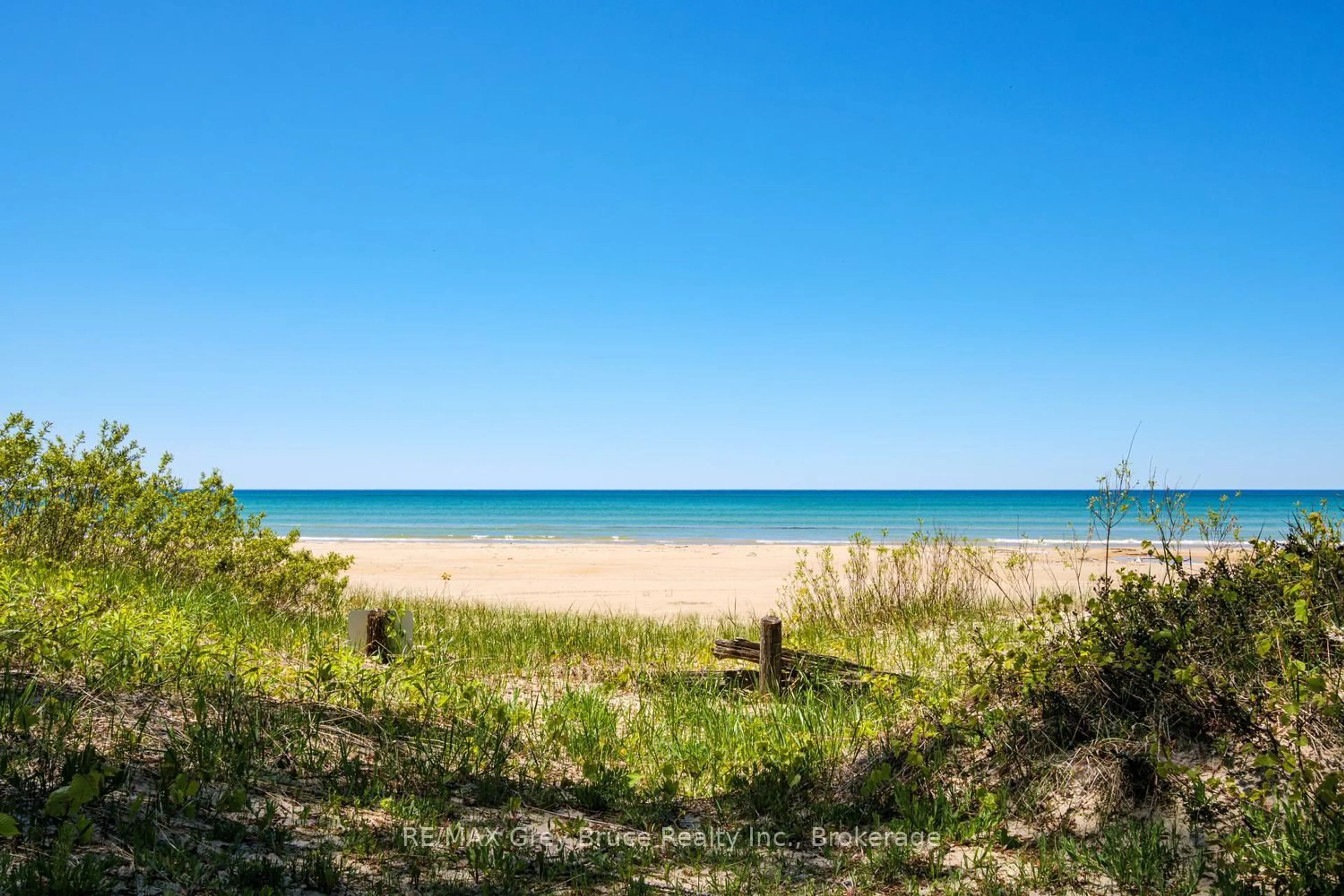Unknown for 19 5th Avenue South Ave, Native Leased Lands Ontario N0H 2G0