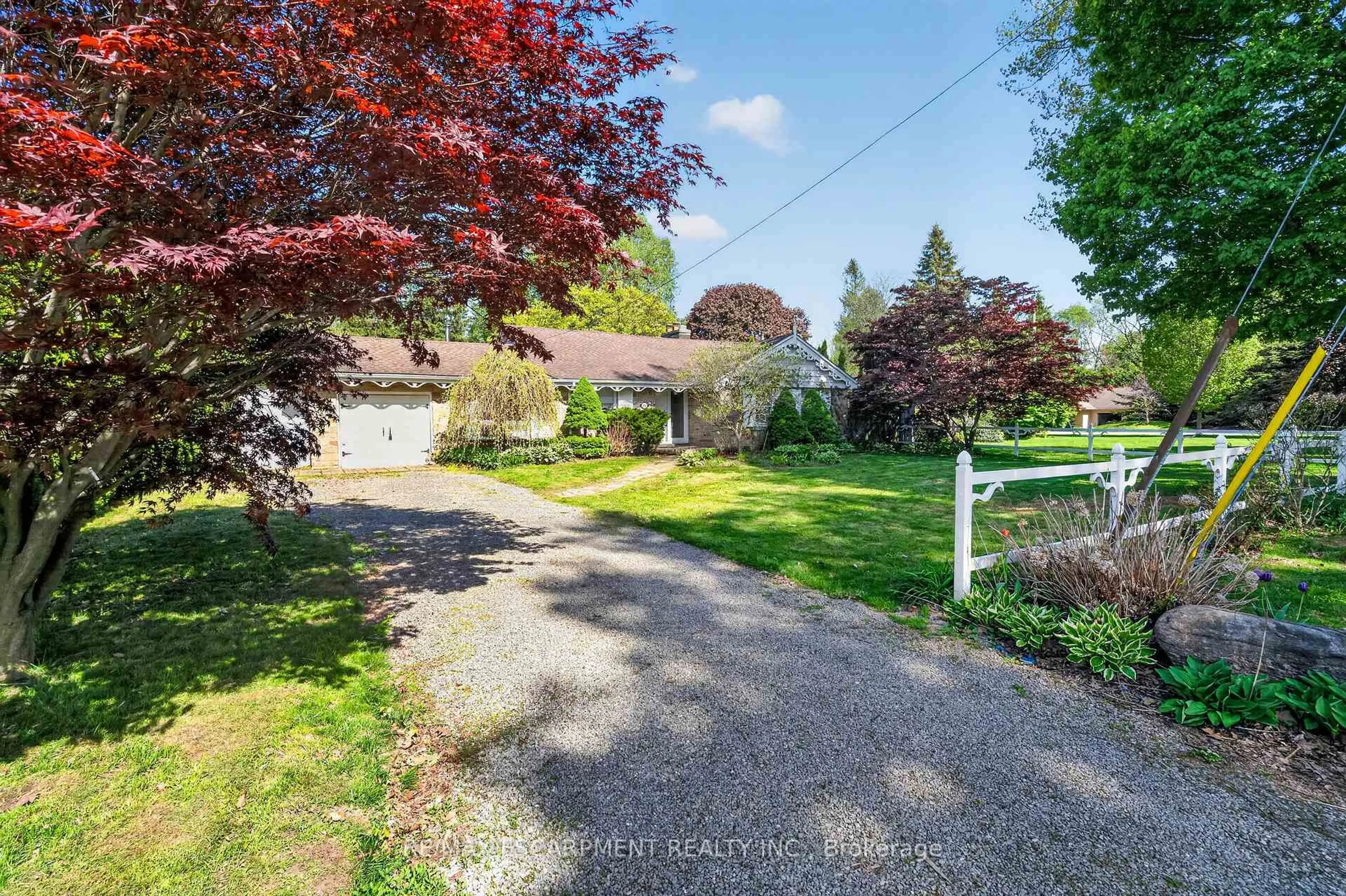 A pic from outside/outdoor area/front of a property/back of a property/a pic from drone, street for 53 LOVERS Lane, Hamilton Ontario L9G 1G5