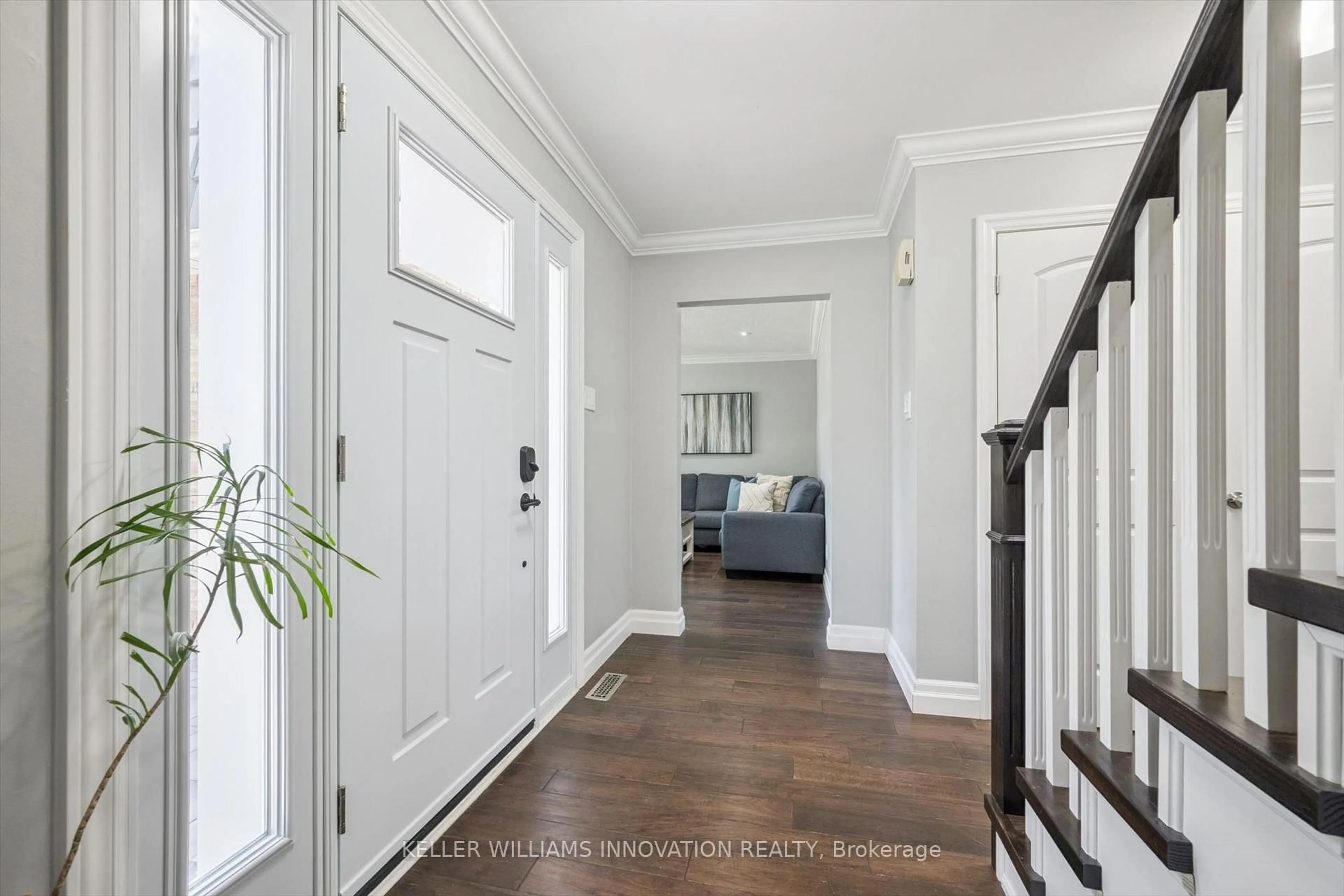 Indoor entryway for 31 Glen Lake Cres, Kitchener Ontario N2N 1C4