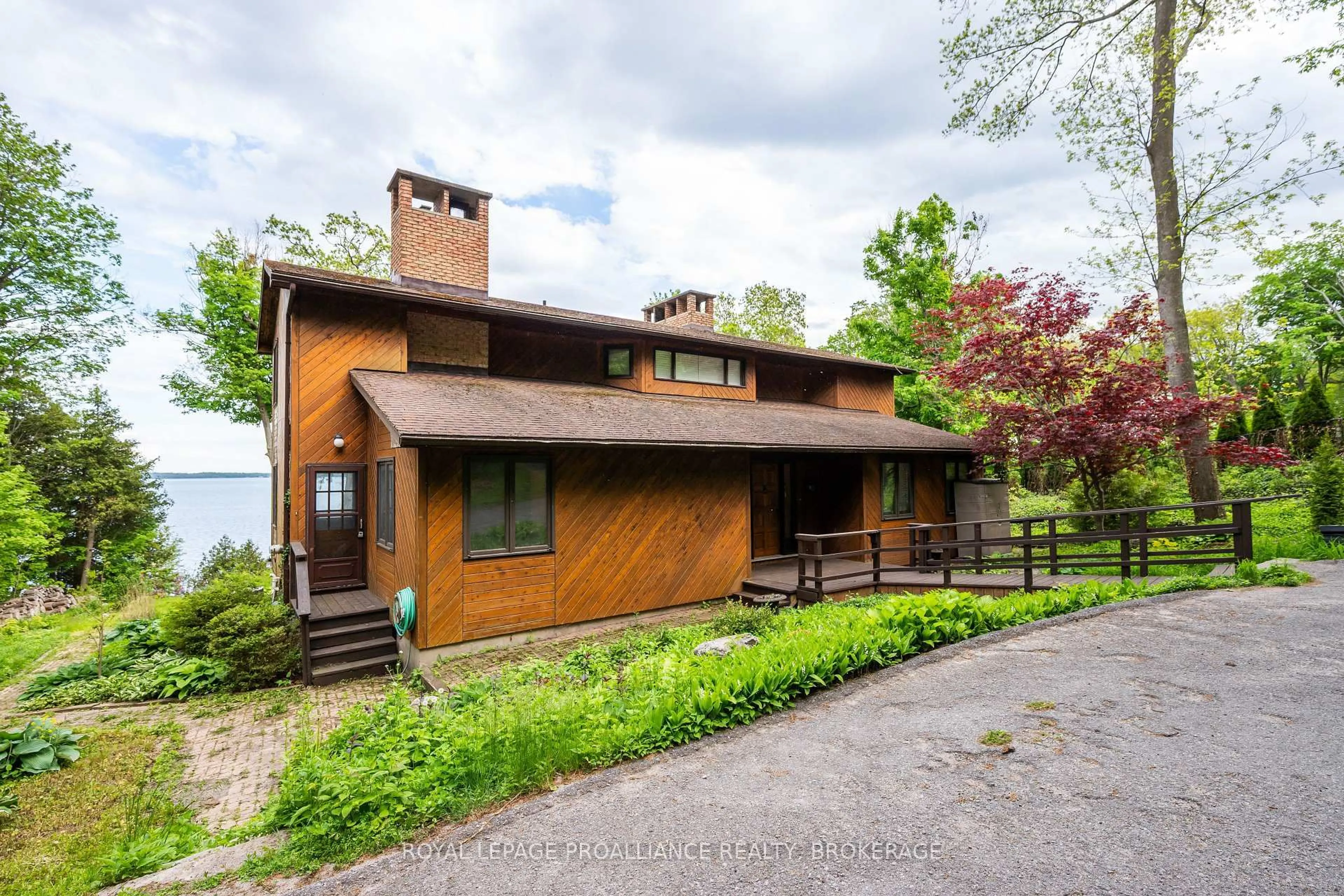 Unknown for 20 Riverside Dr, Kingston Ontario K7L 4V1