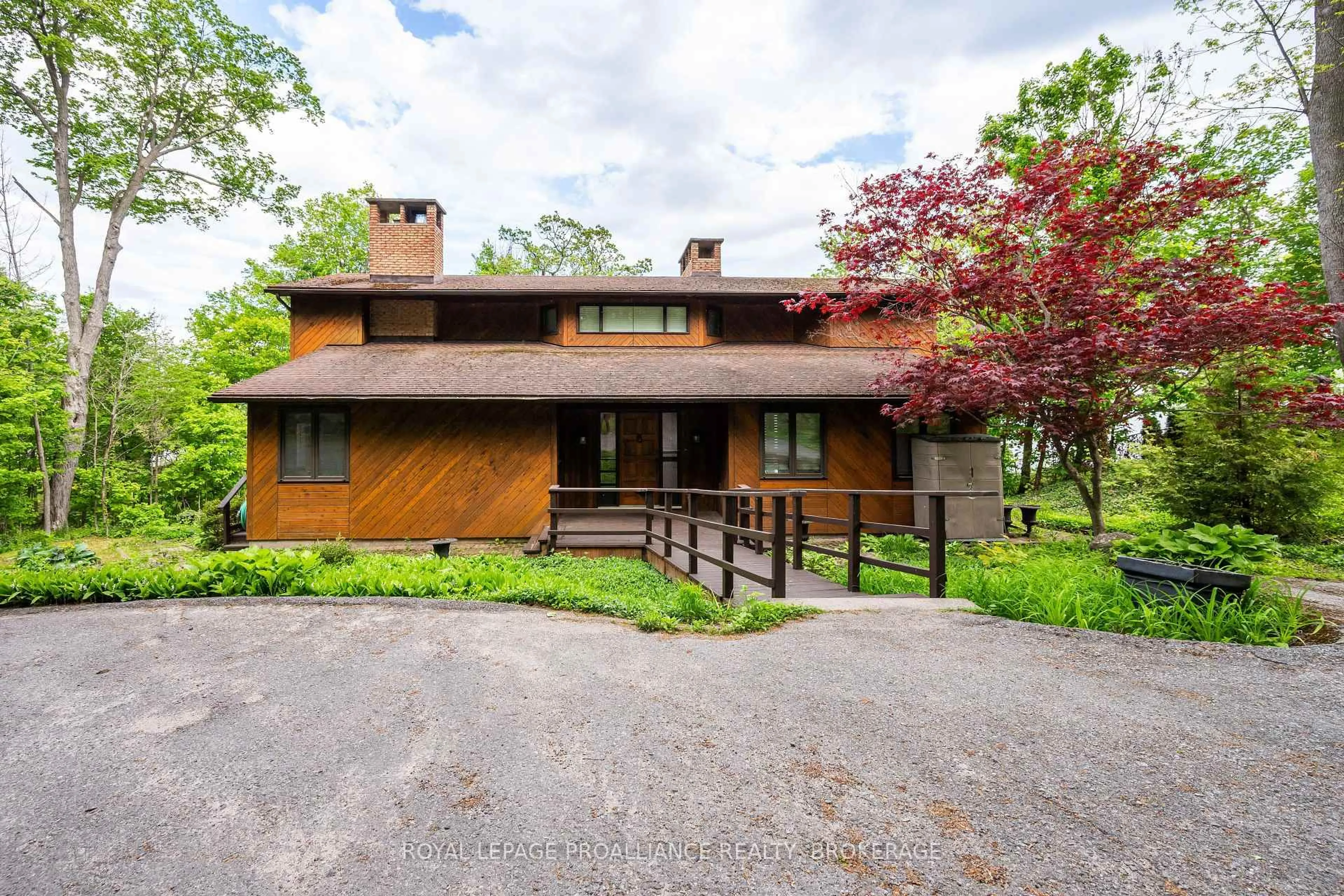 Home with brick exterior material, building for 20 Riverside Dr, Kingston Ontario K7L 4V1