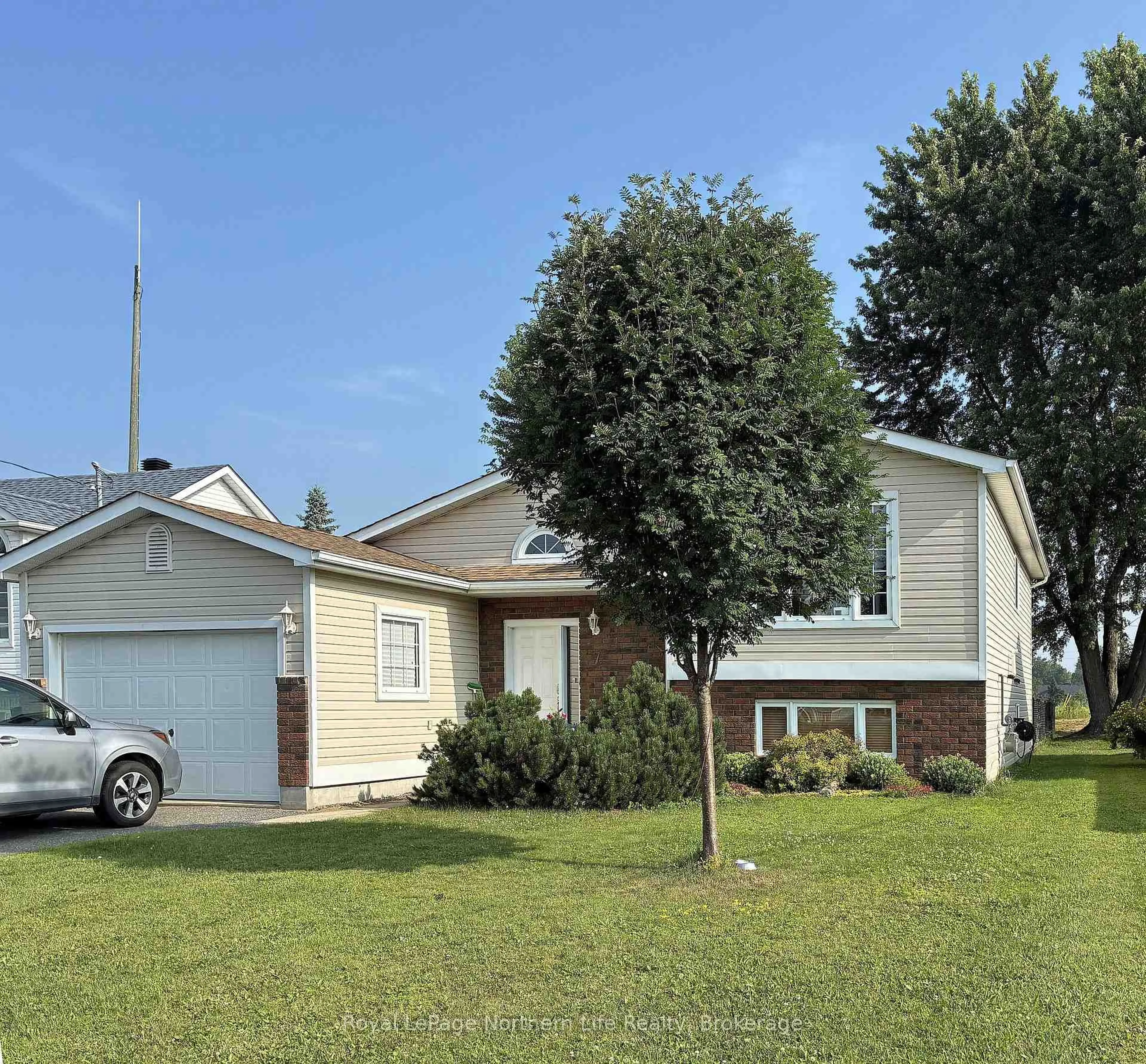 Home with vinyl exterior material, street for 7 Third St, West Nipissing Ontario P2B 3E6