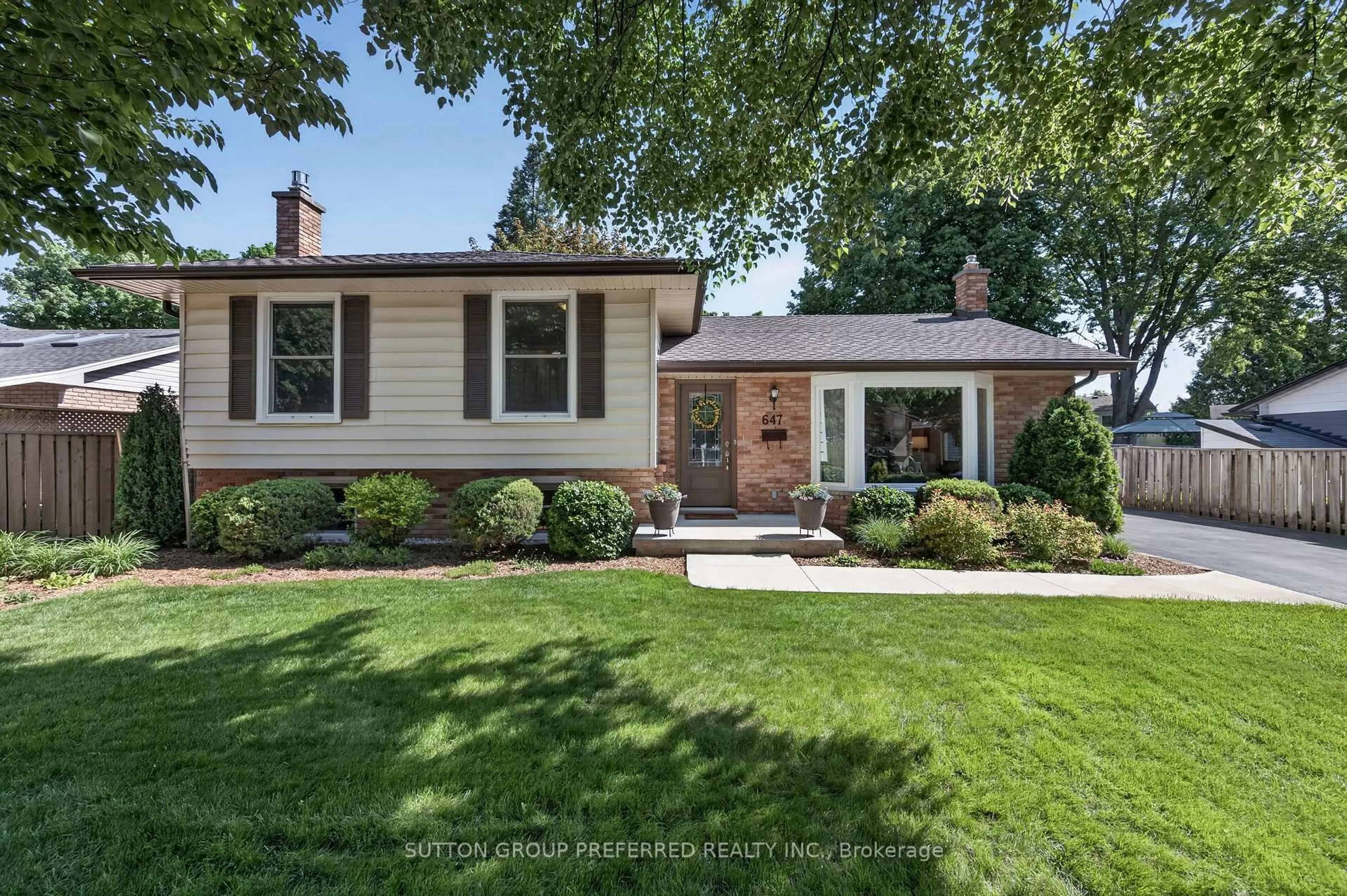Home with brick exterior material, street for 647 Glengyle Cres, London North Ontario N5X 1X8