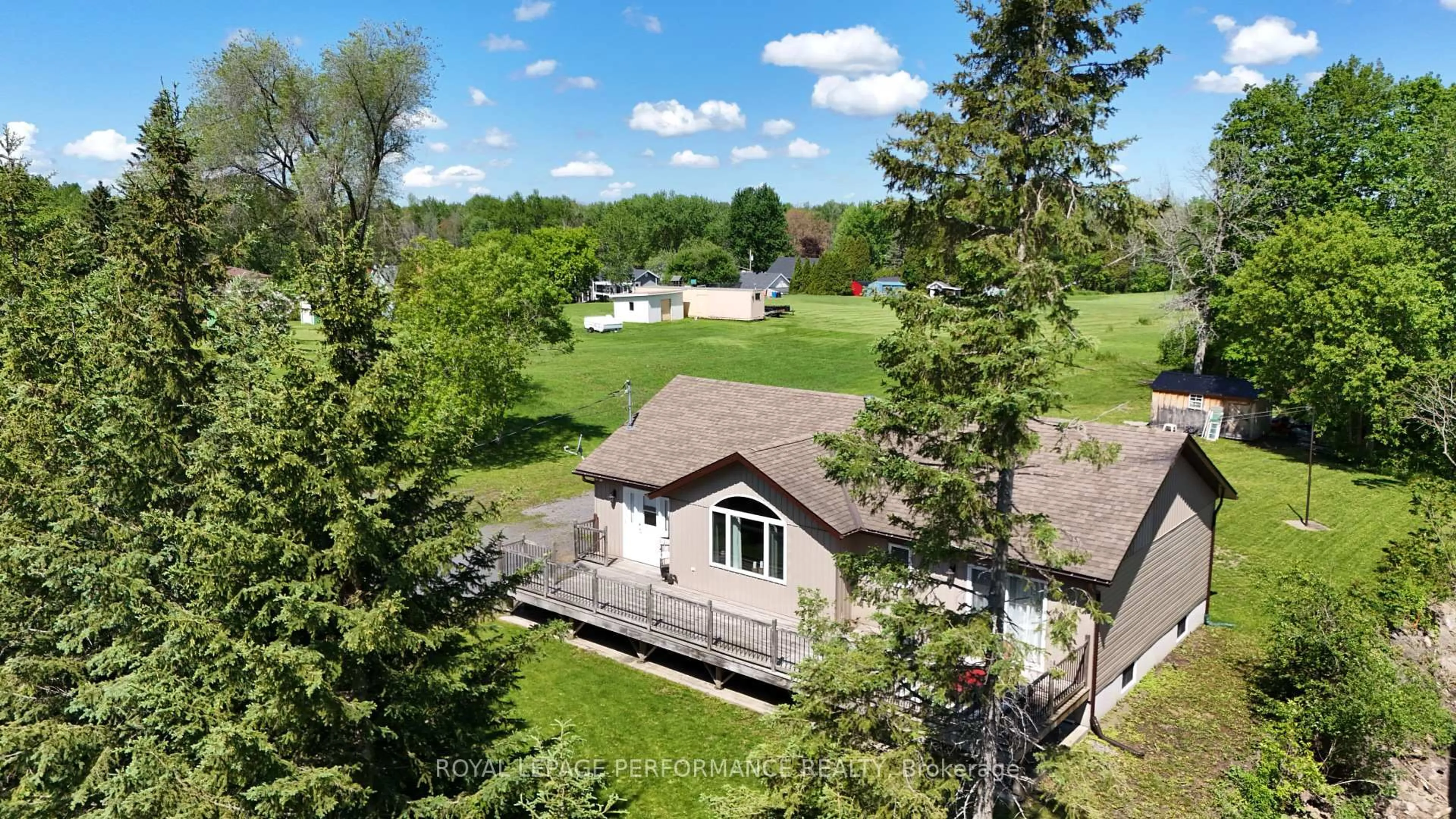A pic from outside/outdoor area/front of a property/back of a property/a pic from drone, water/lake/river/ocean view for 2931 McNairn Dr, Cornwall Ontario K0C 1P0