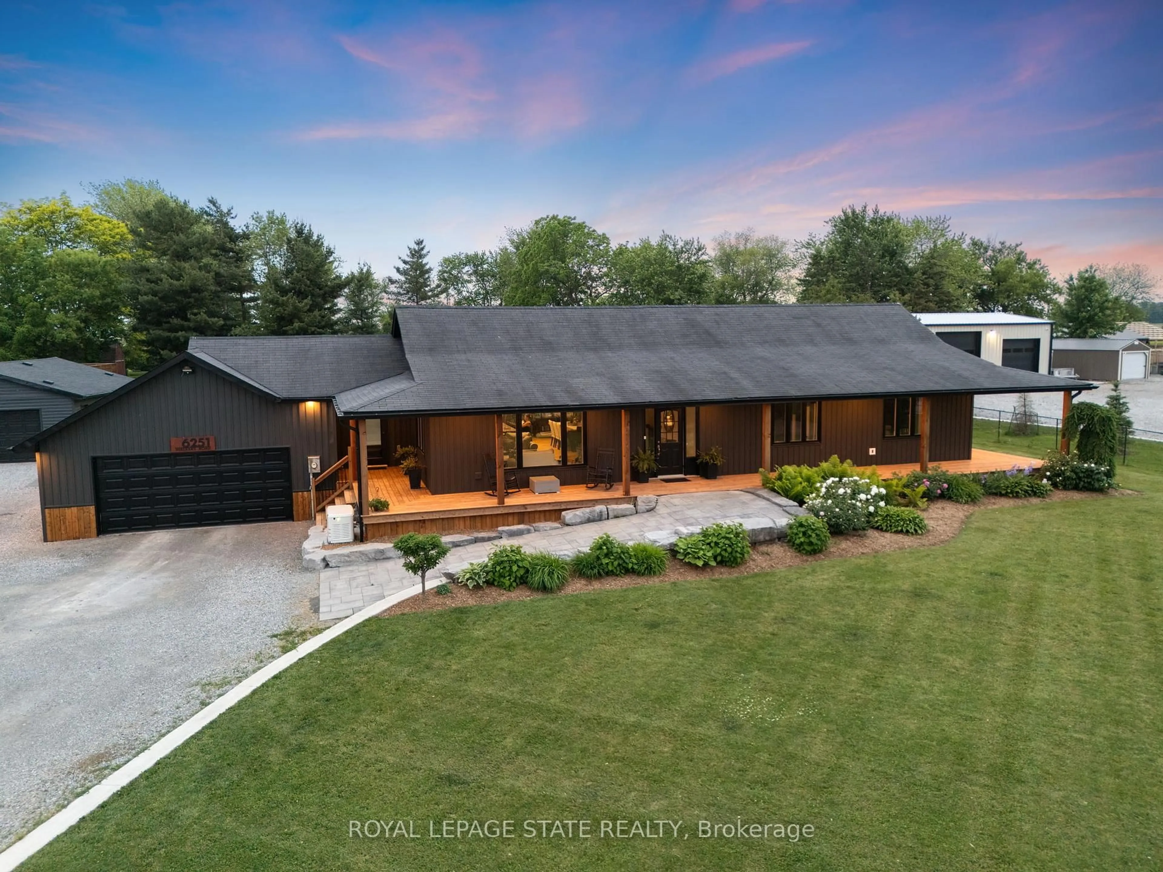 A pic from outside/outdoor area/front of a property/back of a property/a pic from drone, street for 6251 Walkers Rd, Hamilton Ontario L0R 1W0