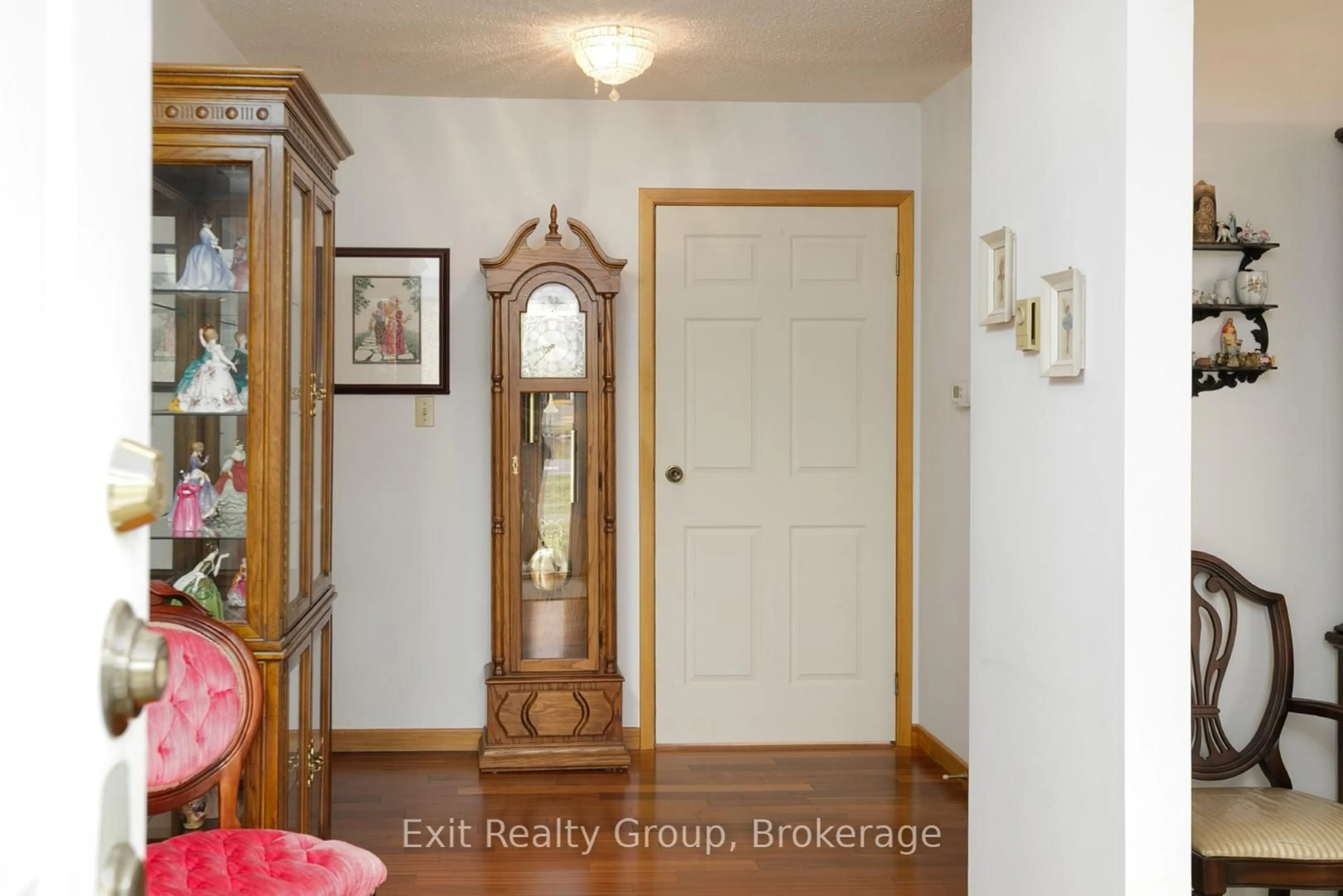 Indoor entryway for 51 Trent Dr, Trent Hills Ontario K0L 1L0
