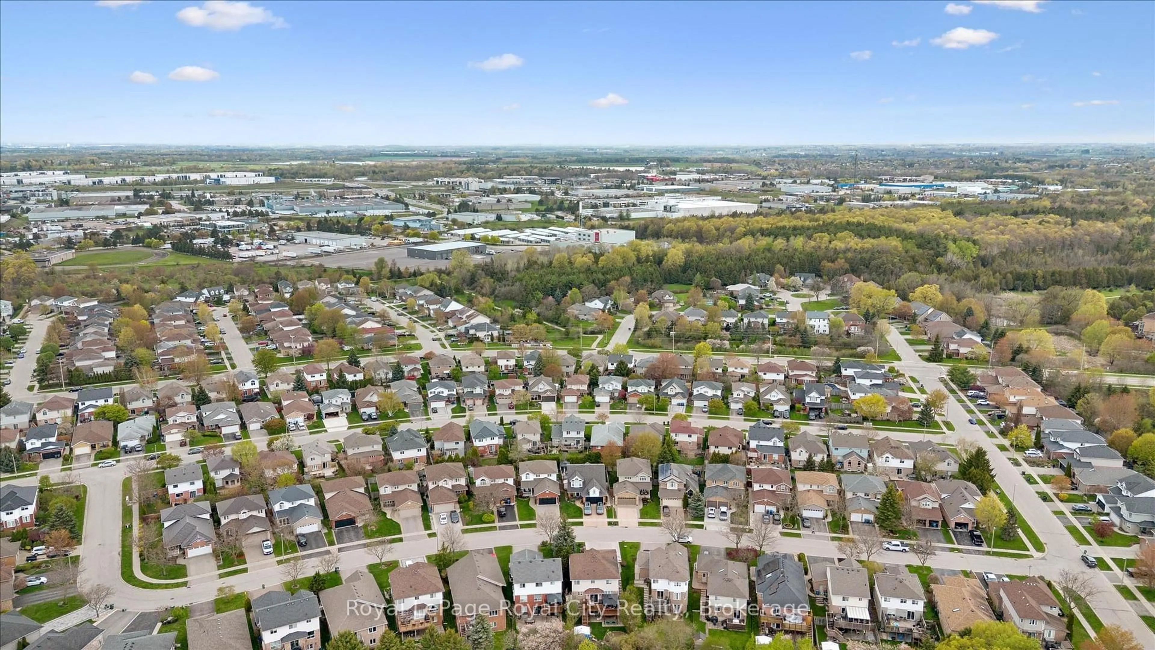 A pic from outside/outdoor area/front of a property/back of a property/a pic from drone, unknown for 17 Carroll Cres, Guelph Ontario N1G 5B7