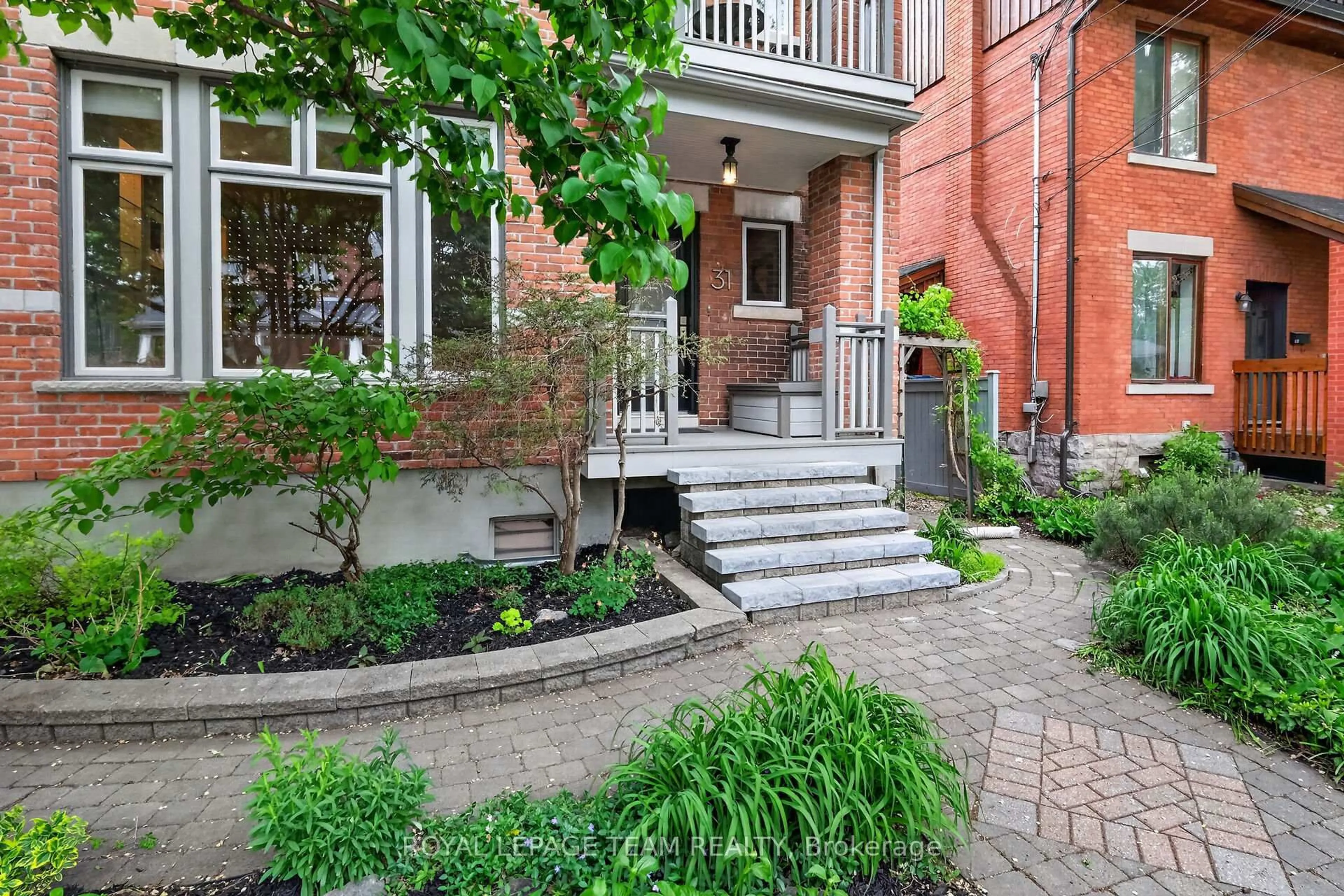 Patio, street for 31 Wendover Ave, Ottawa Ontario K1S 4Z6