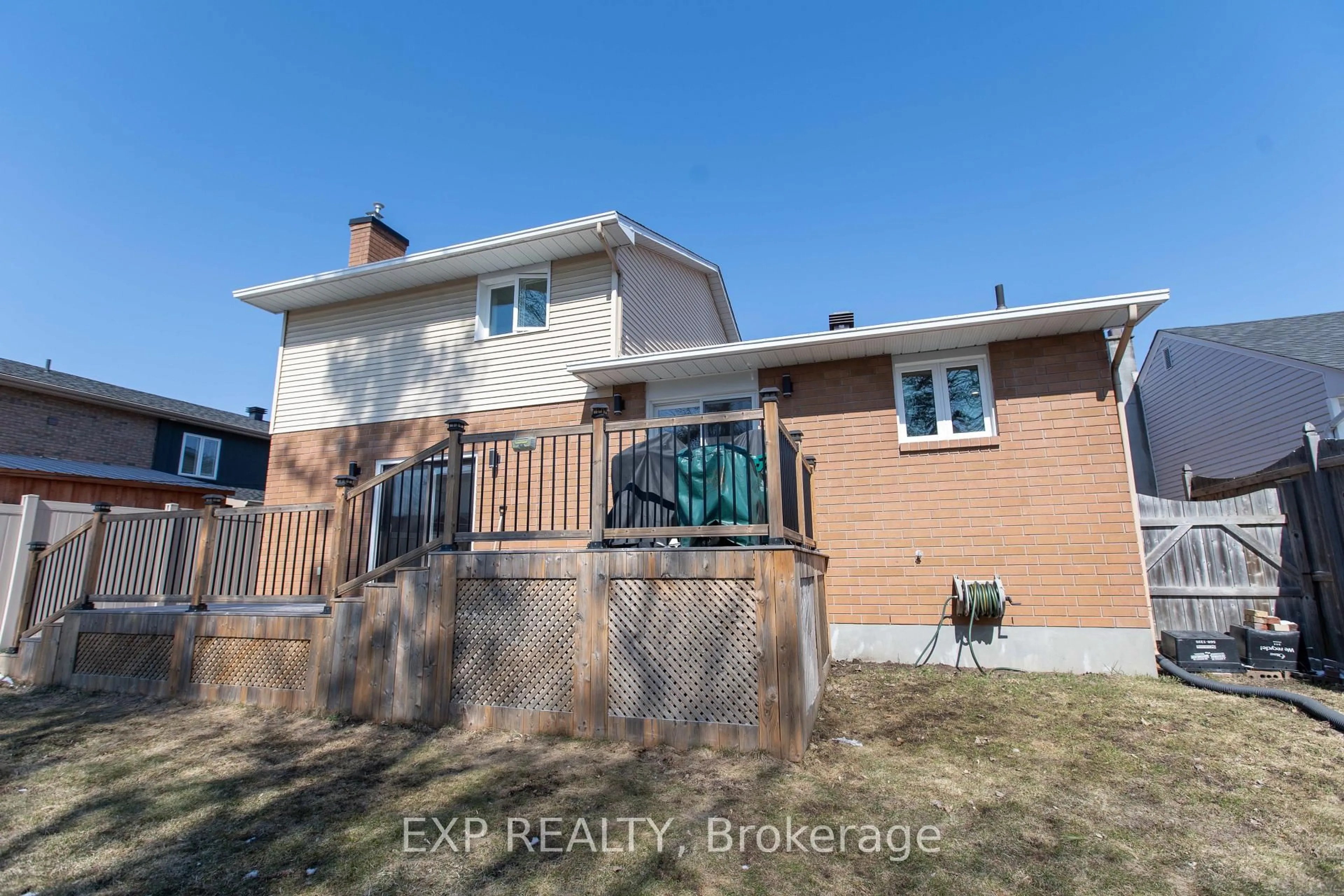 Unknown for 1534 Rosebella Ave, Ottawa Ontario K1T 1E8