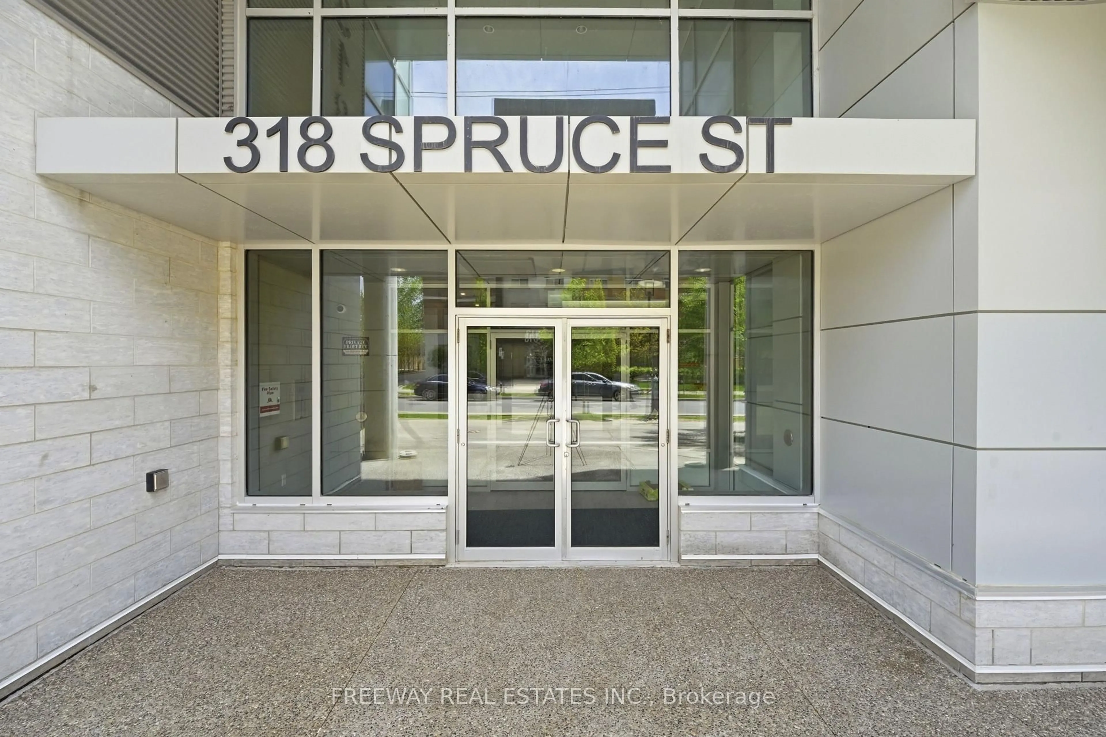 Unknown for 318 Spruce St #1910, Waterloo Ontario N2L 0E9