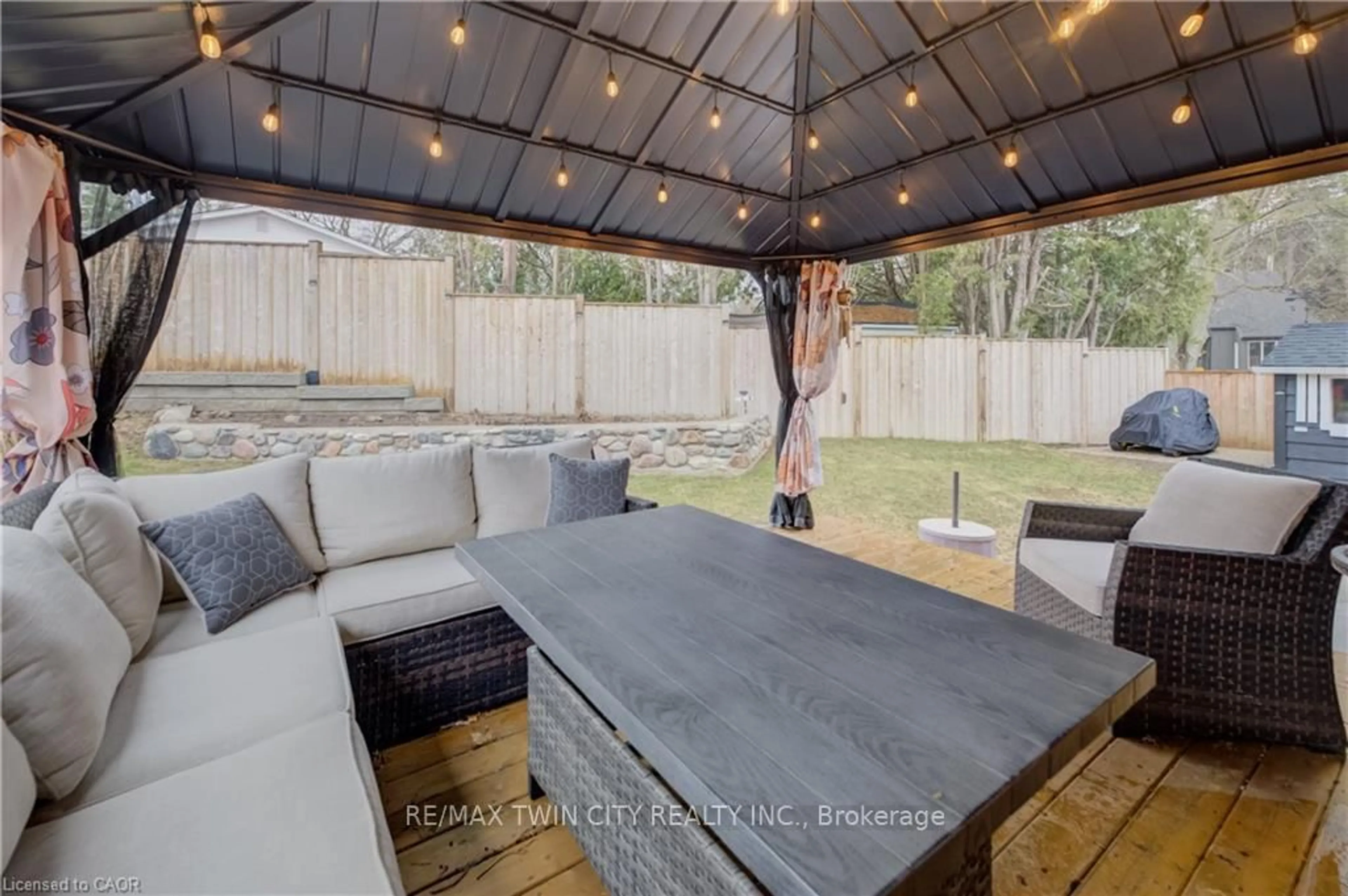 Patio, street for 4 Ronald Rd, Cambridge Ontario N1S 4N1