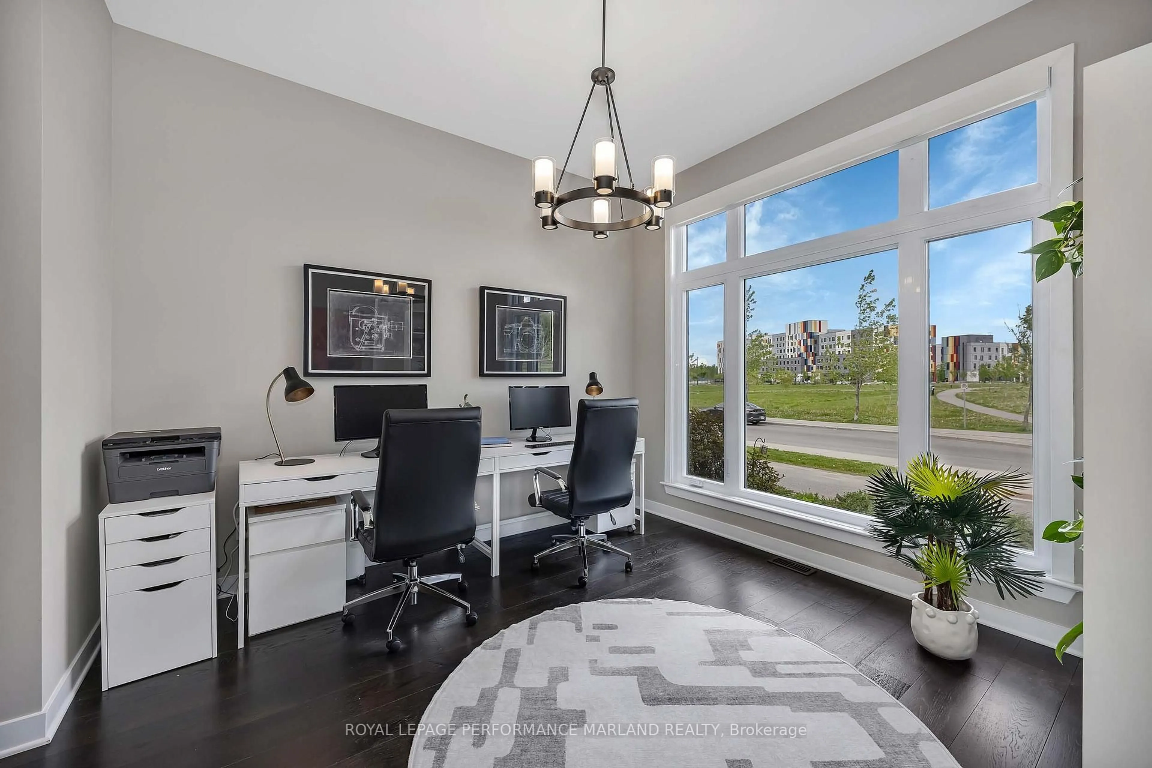 A pic of a room for 462 Codds Rd, Ottawa Ontario K1K 3X3