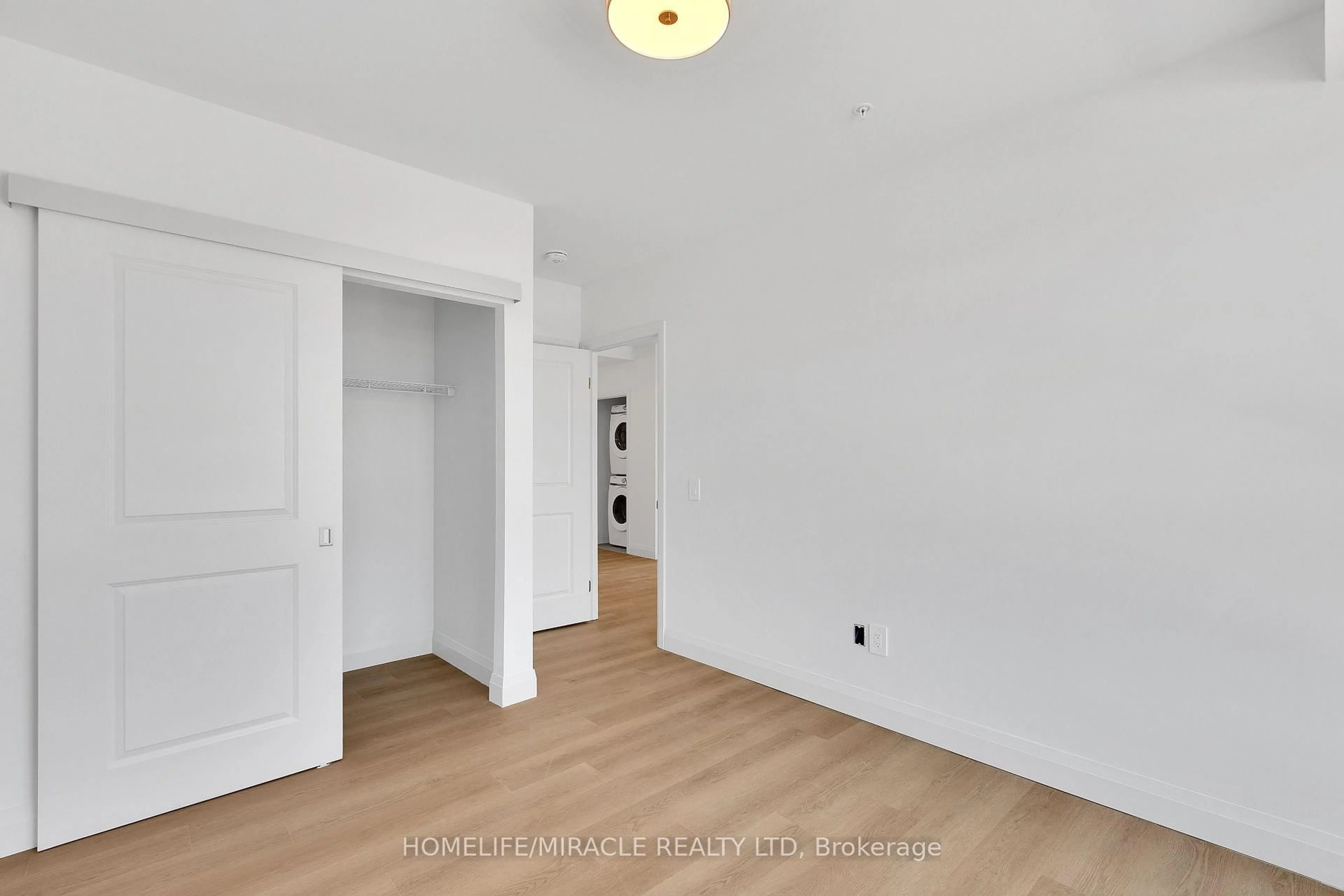 A pic of a room for 1333 Weber St, Kitchener Ontario N2A 1C2