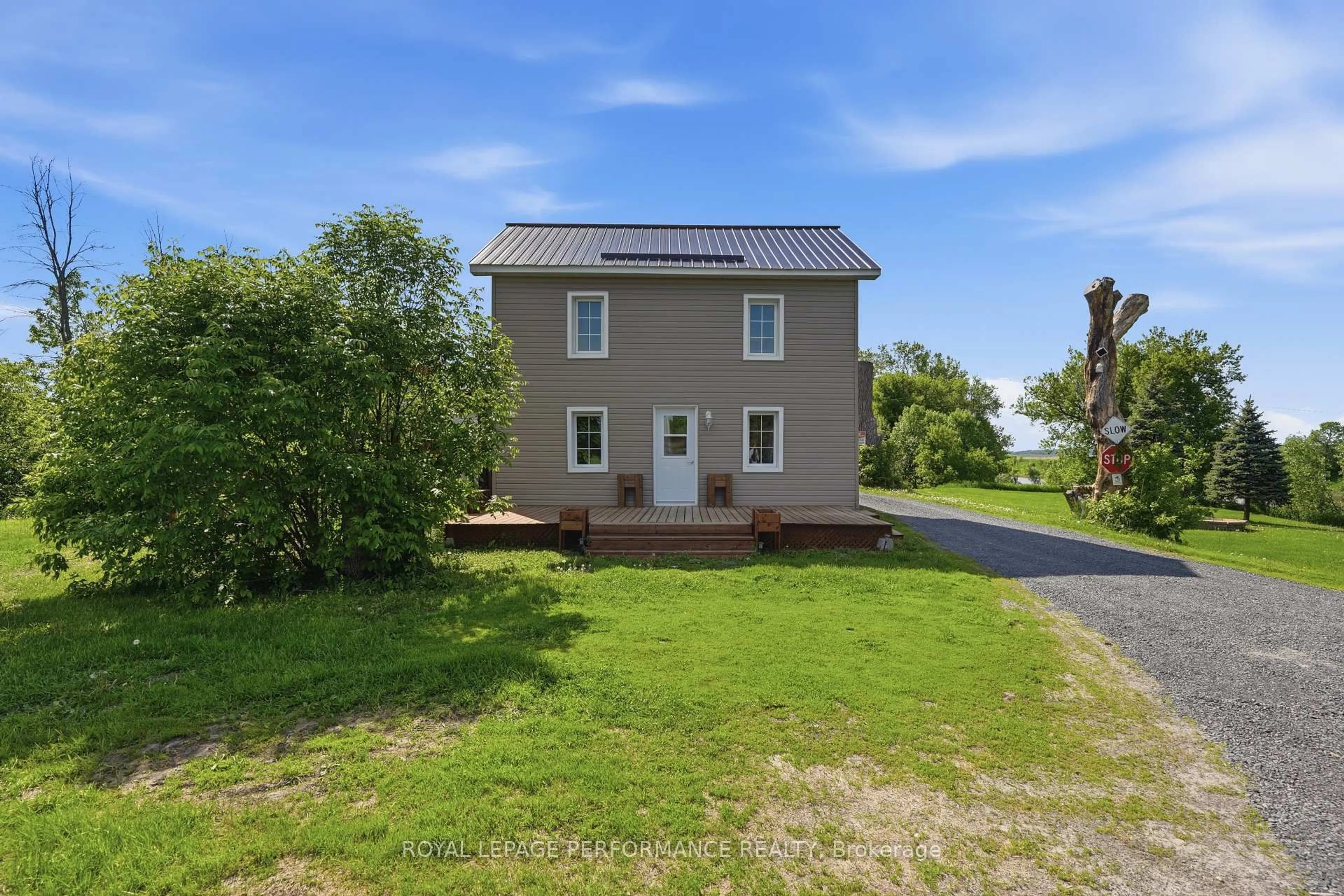 A pic from outside/outdoor area/front of a property/back of a property/a pic from drone, street for 961 Boundary Rd, Alfred and Plantagenet Ontario K0B 1C0