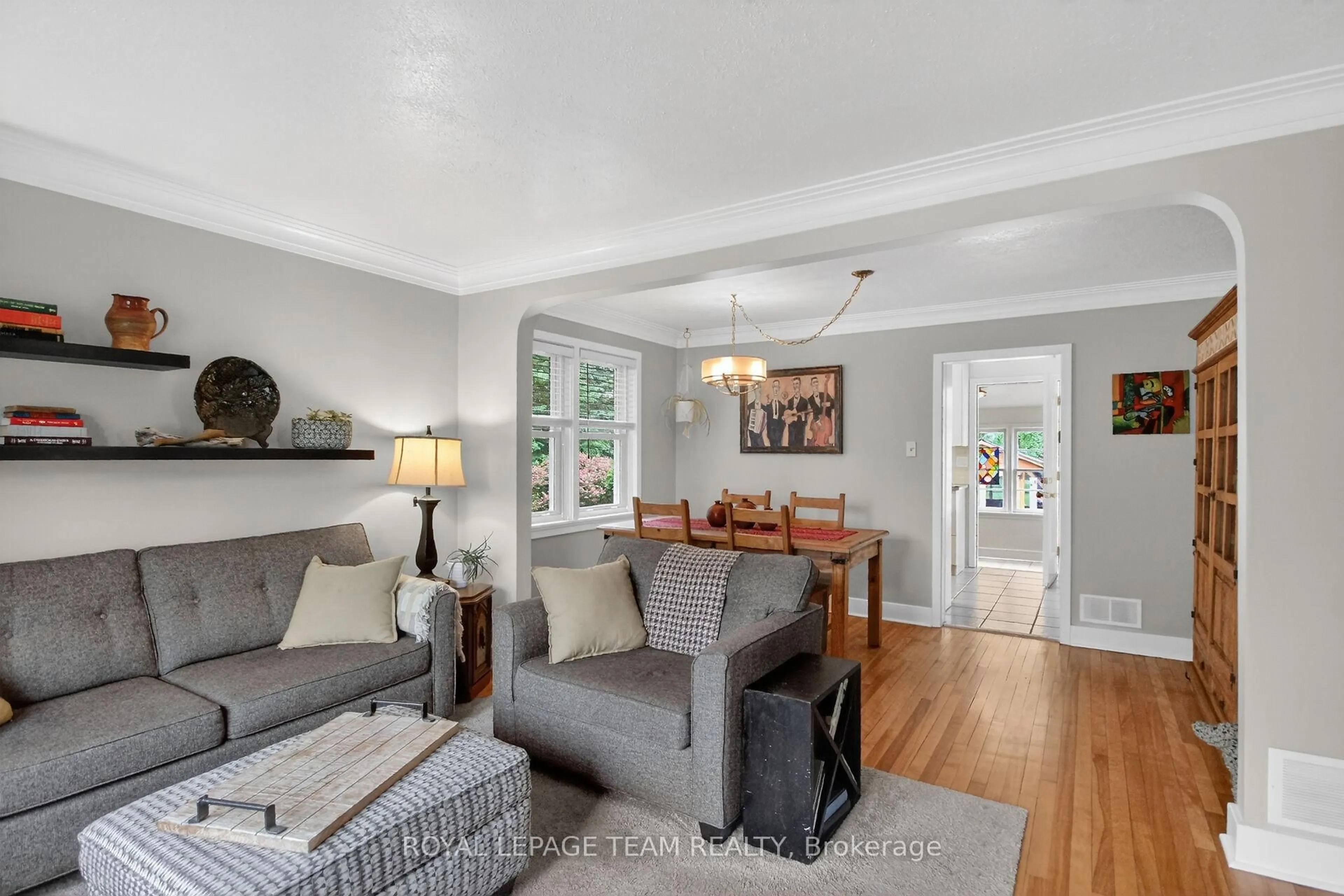 Living room with furniture, unknown for 94 Strachan St, Richmond Ontario K0A 2Z0