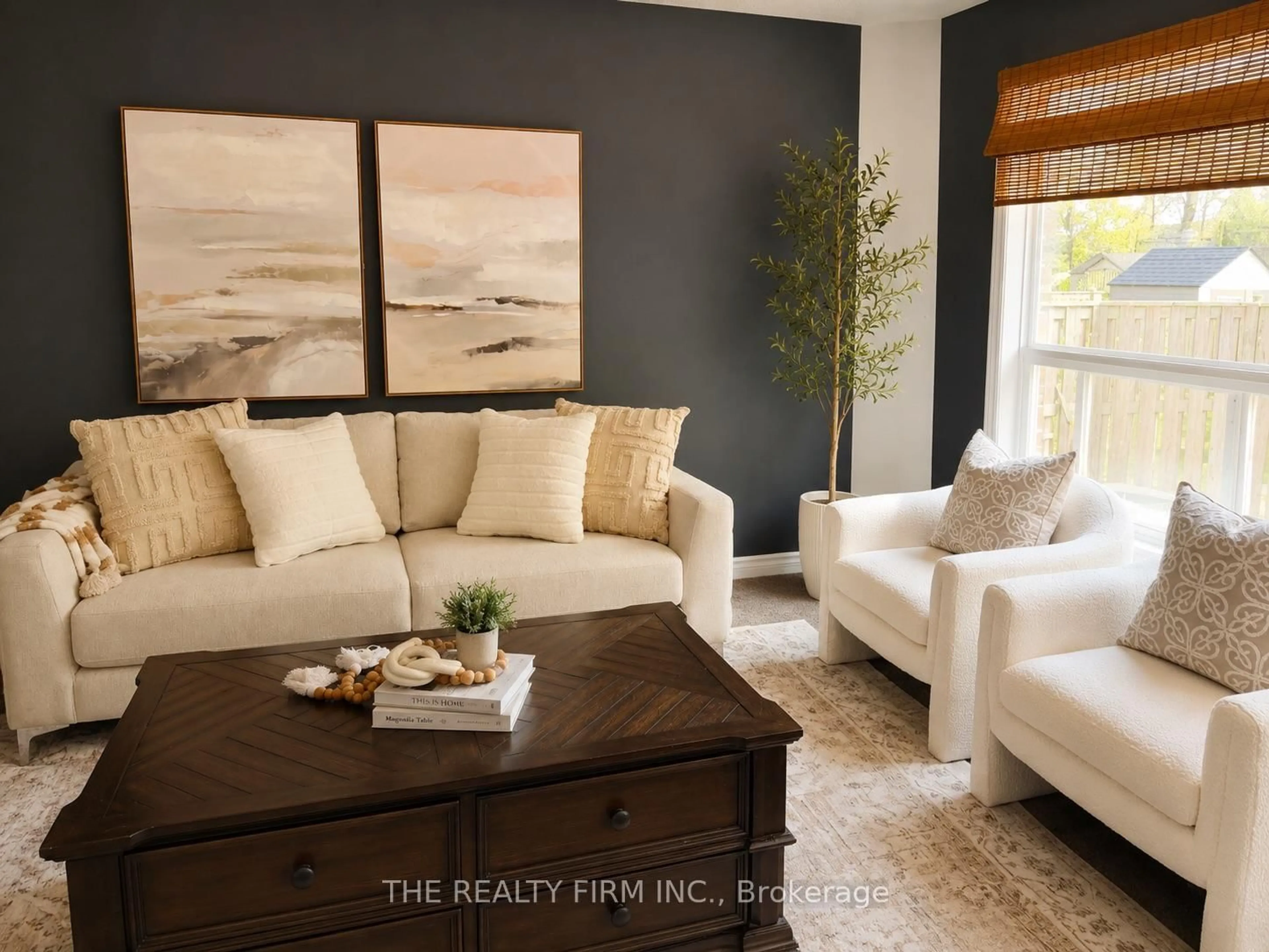 Living room with furniture, unknown for 789 Fieldgate Circ, London East Ontario N5V 5E7